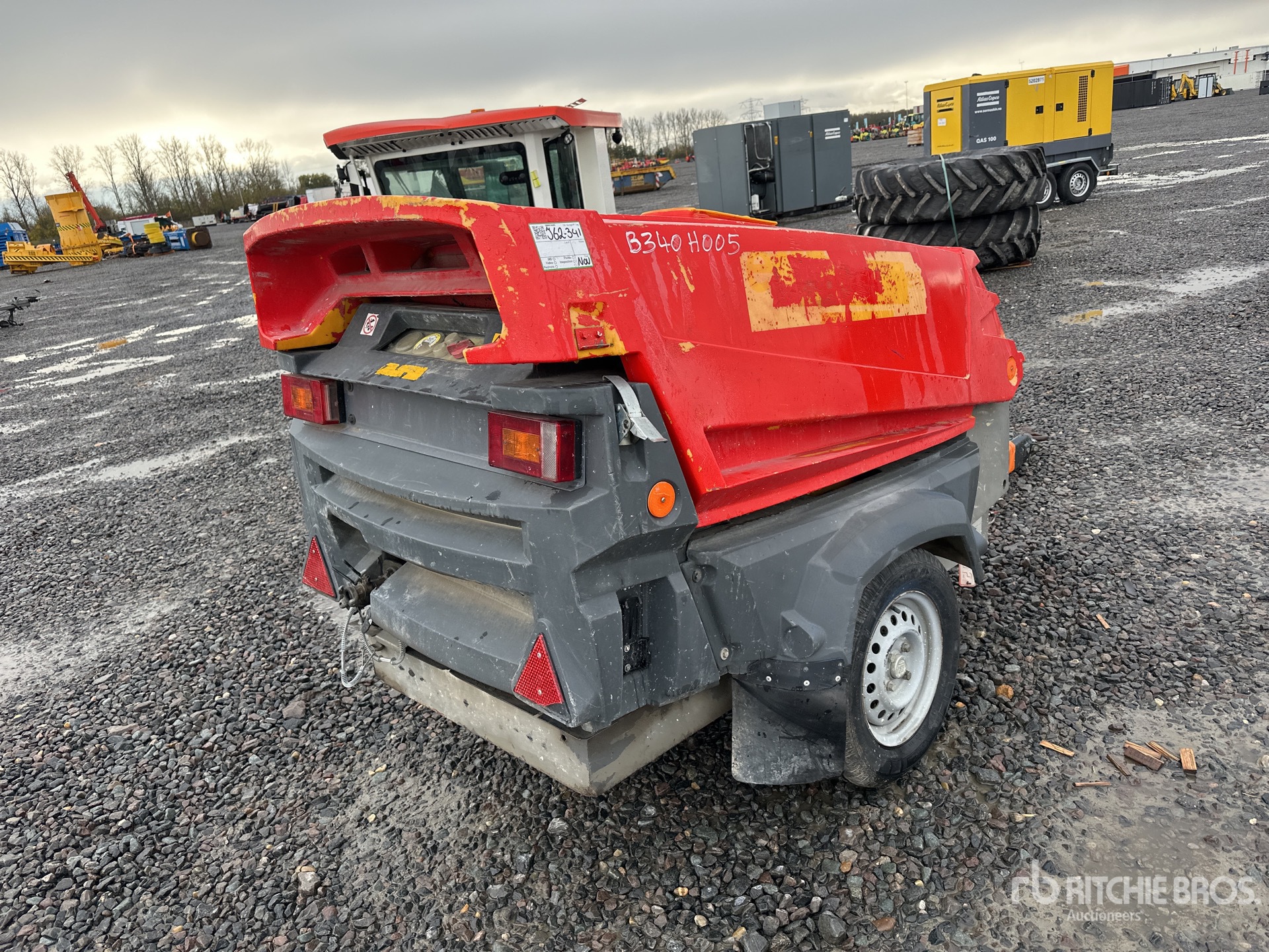 General Appearance with Picture, Right Rear Corner