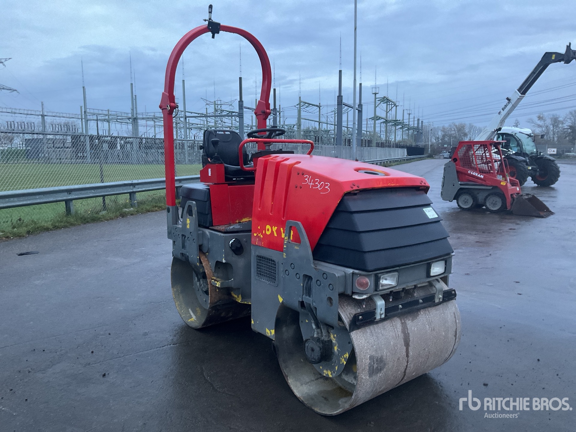 General Appearance with Picture, Right Front Corner