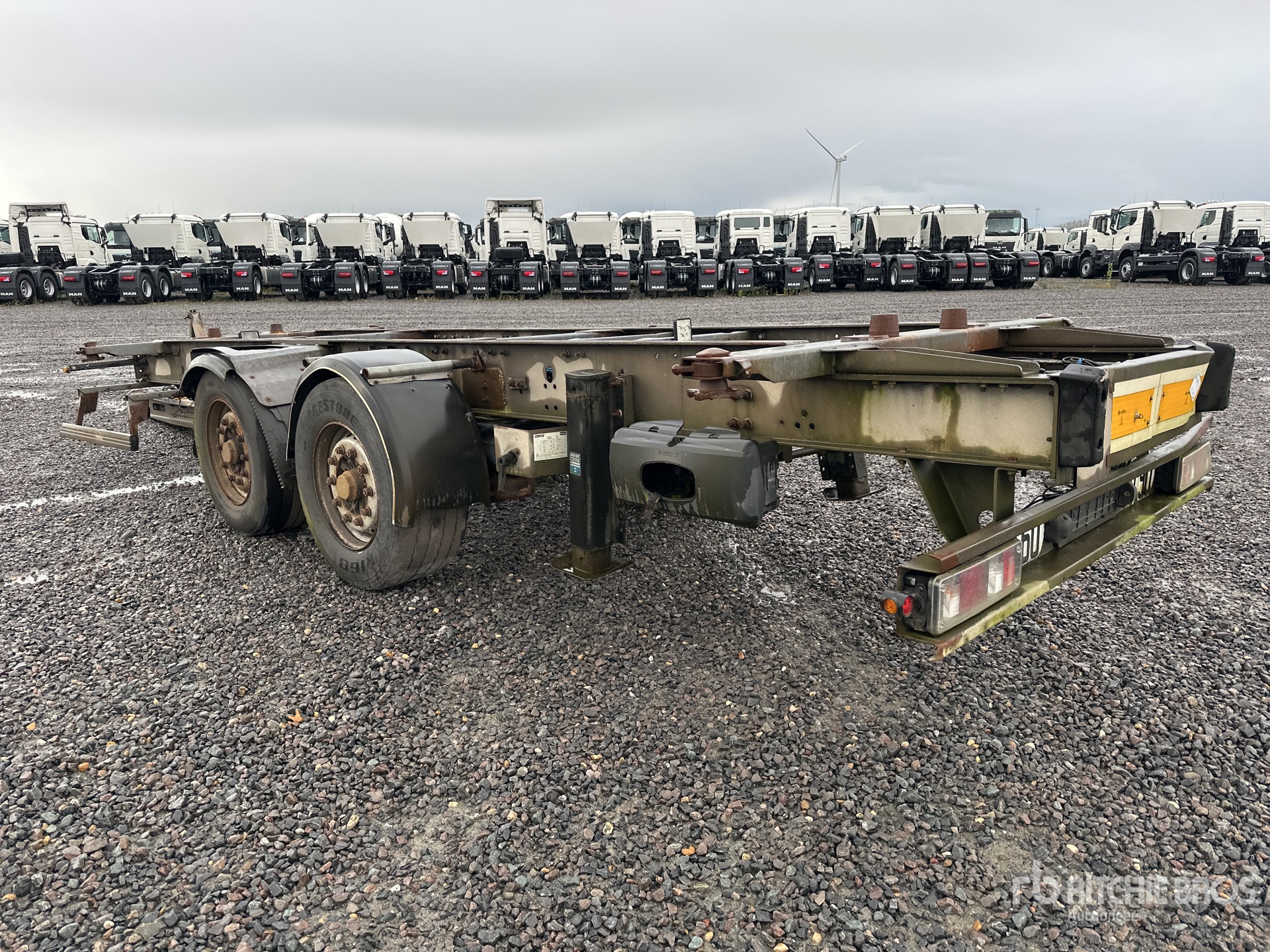 General Appearance with Foto, angolo posteriore sinistro