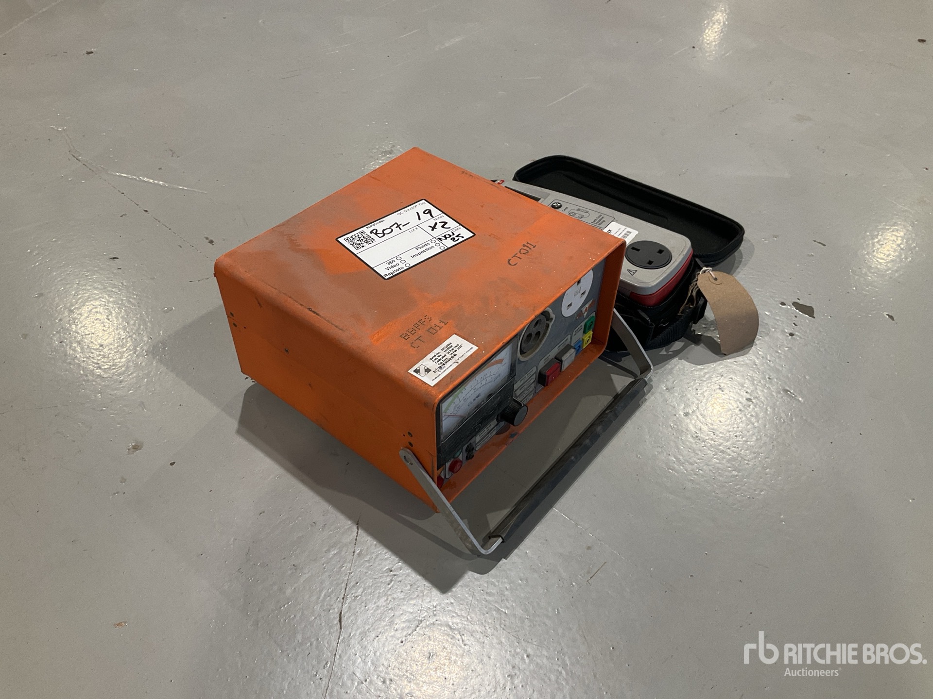 General Appearance with Picture, Right Front Corner