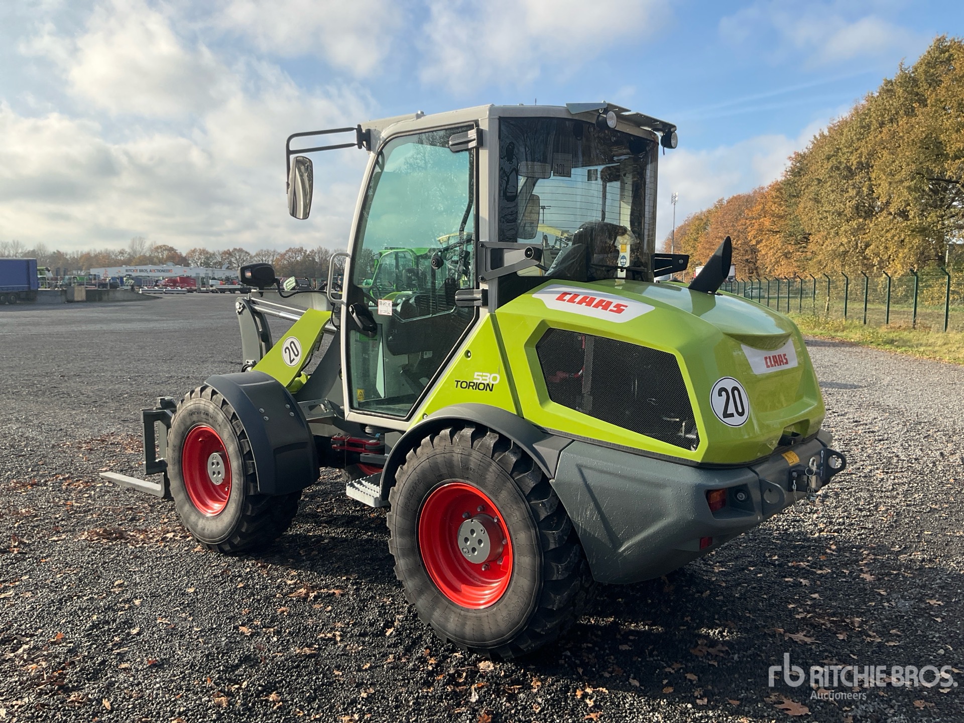 General Appearance with Bild, Ecke hinten links