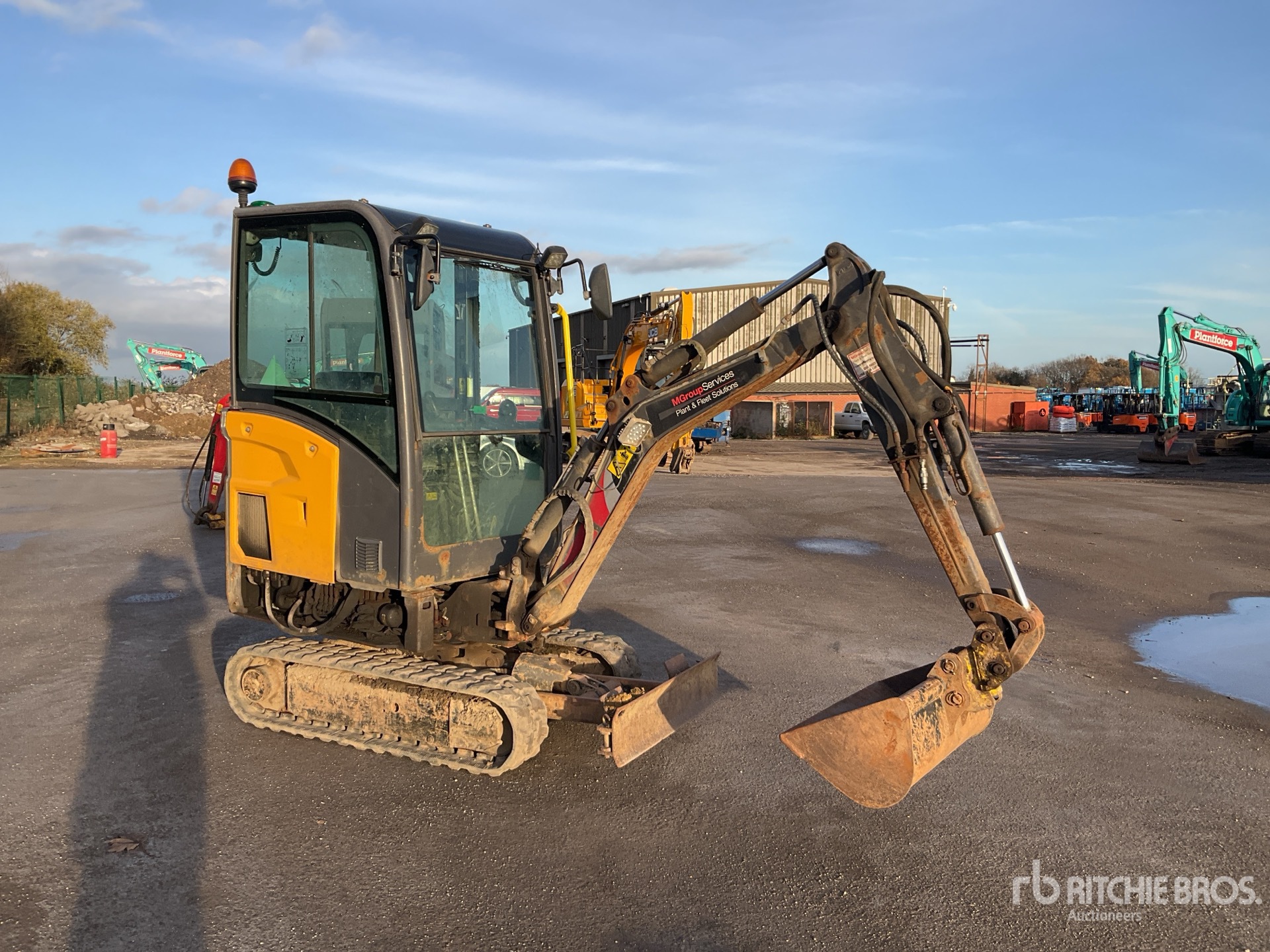 General Appearance with Picture, Right Front Corner