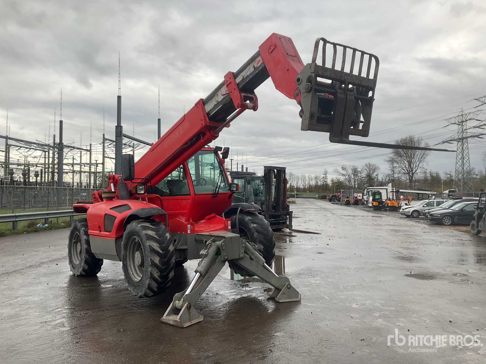 General Appearance with Picture, Right Front Corner