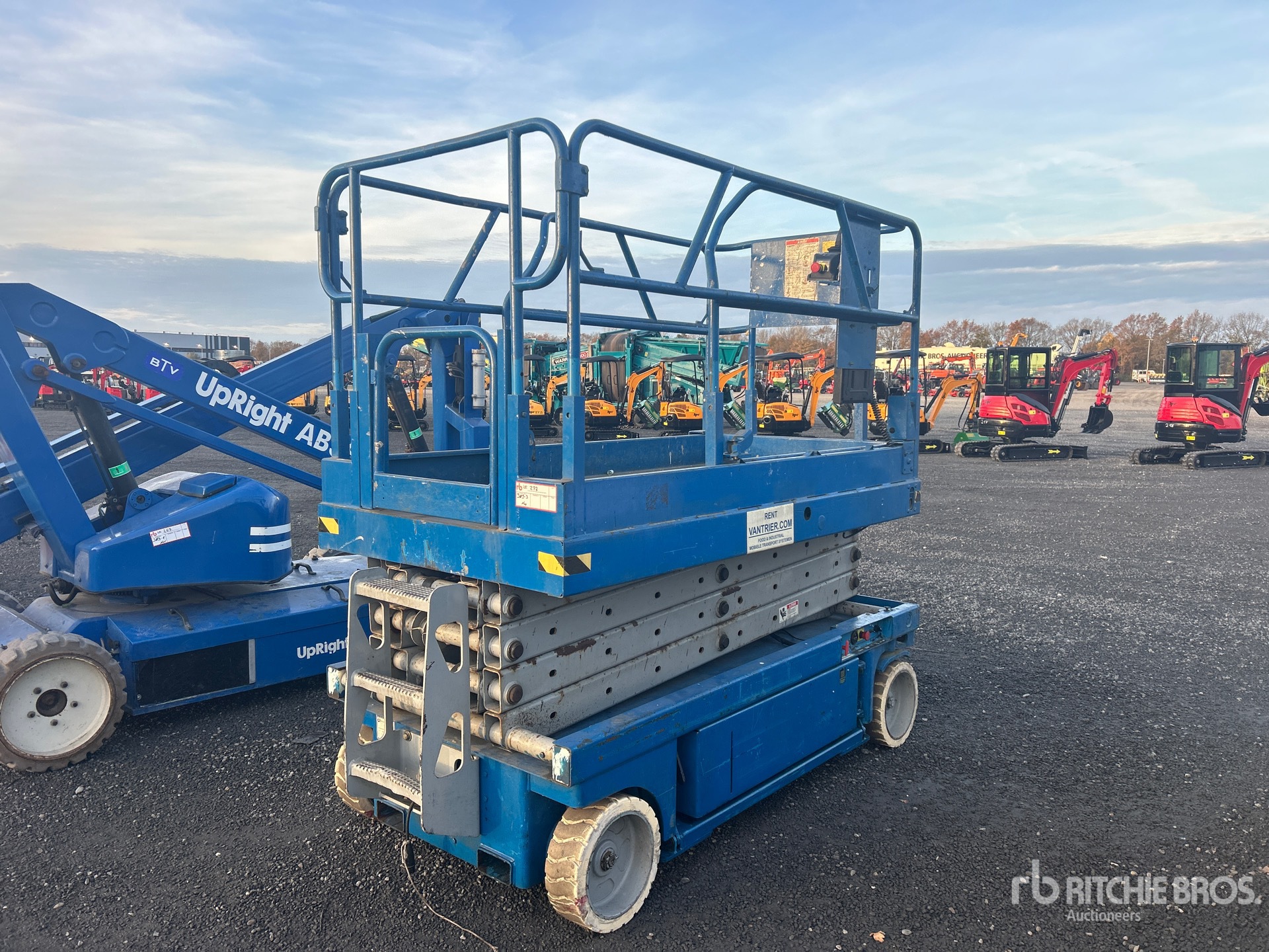 General Appearance with Featured Photo