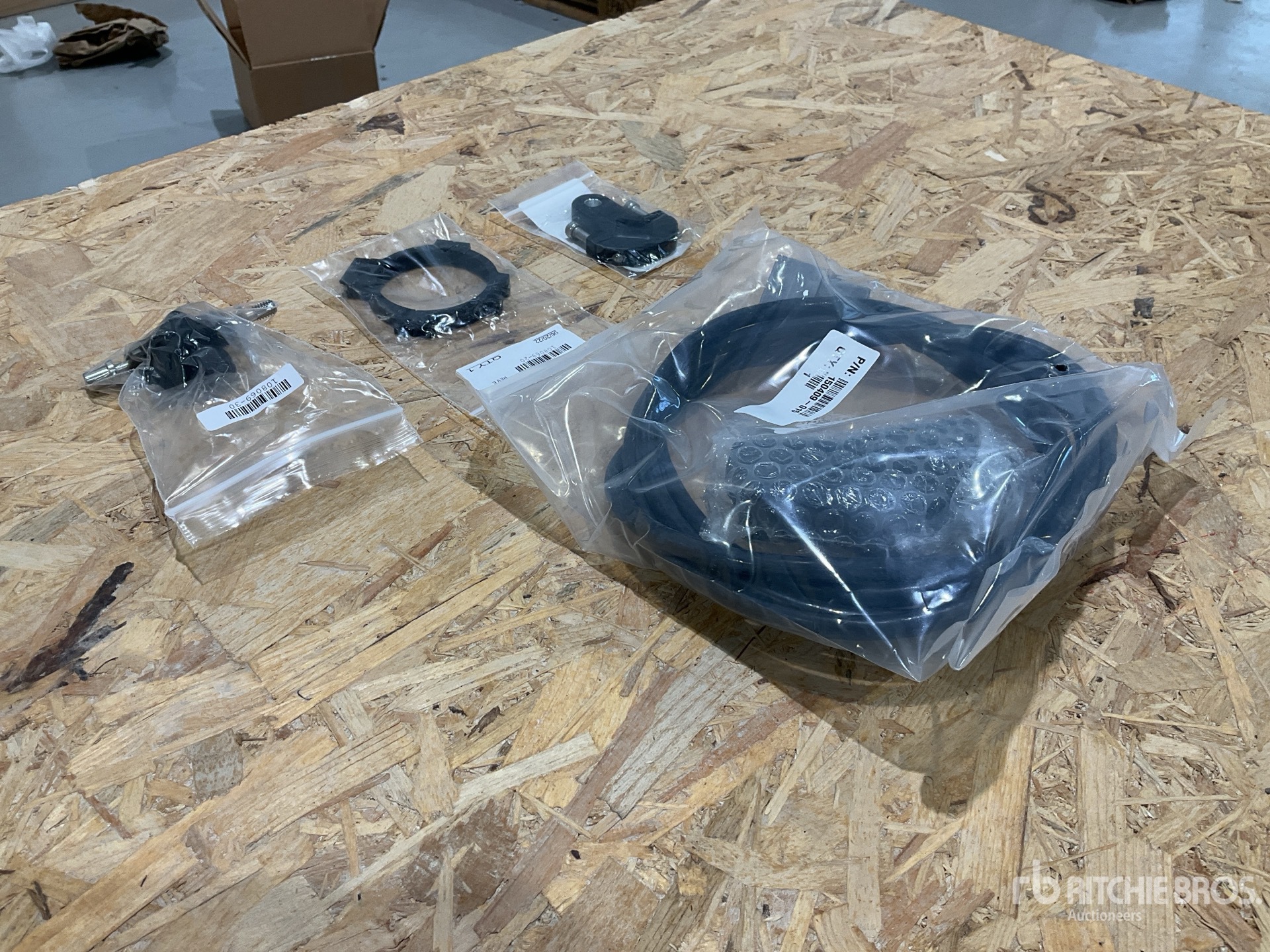 General Appearance with Foto, angolo posteriore sinistro