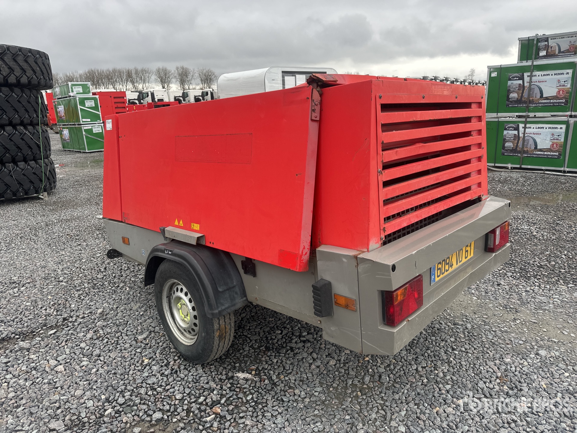 General Appearance with Zdjęcie, lewy dolny róg