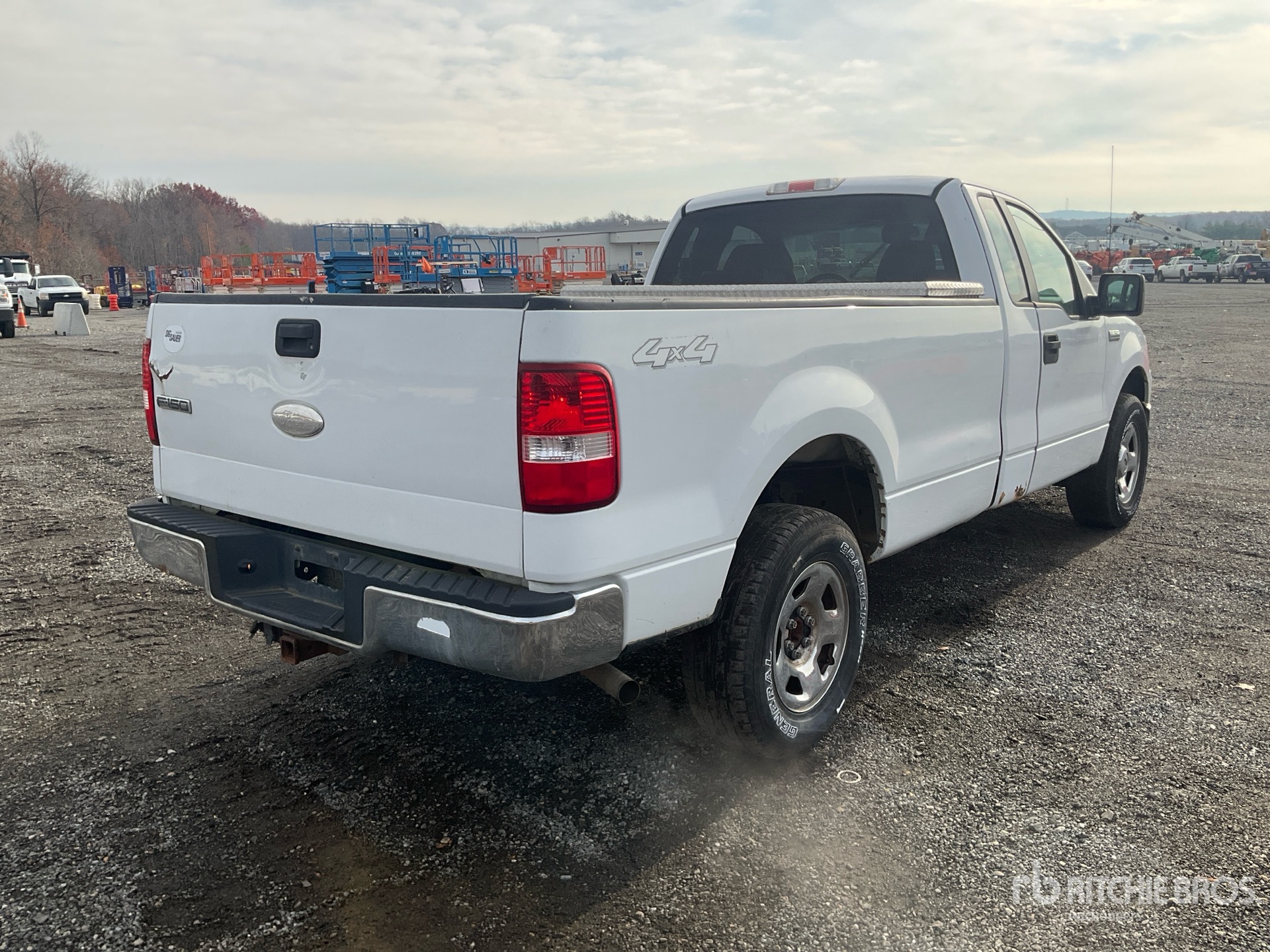 General Appearance with Picture, Right Rear Corner