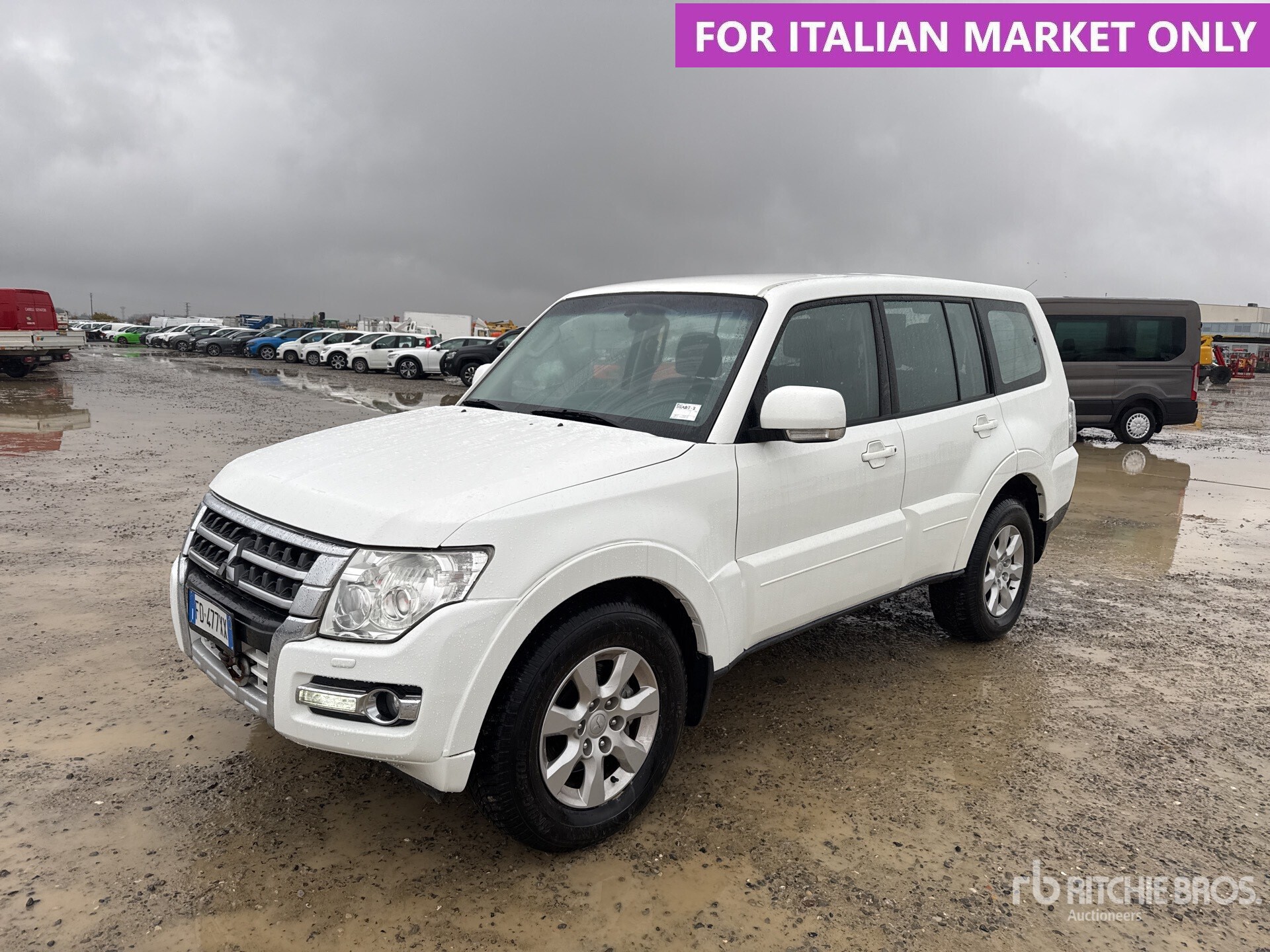 General Appearance with Featured Photo