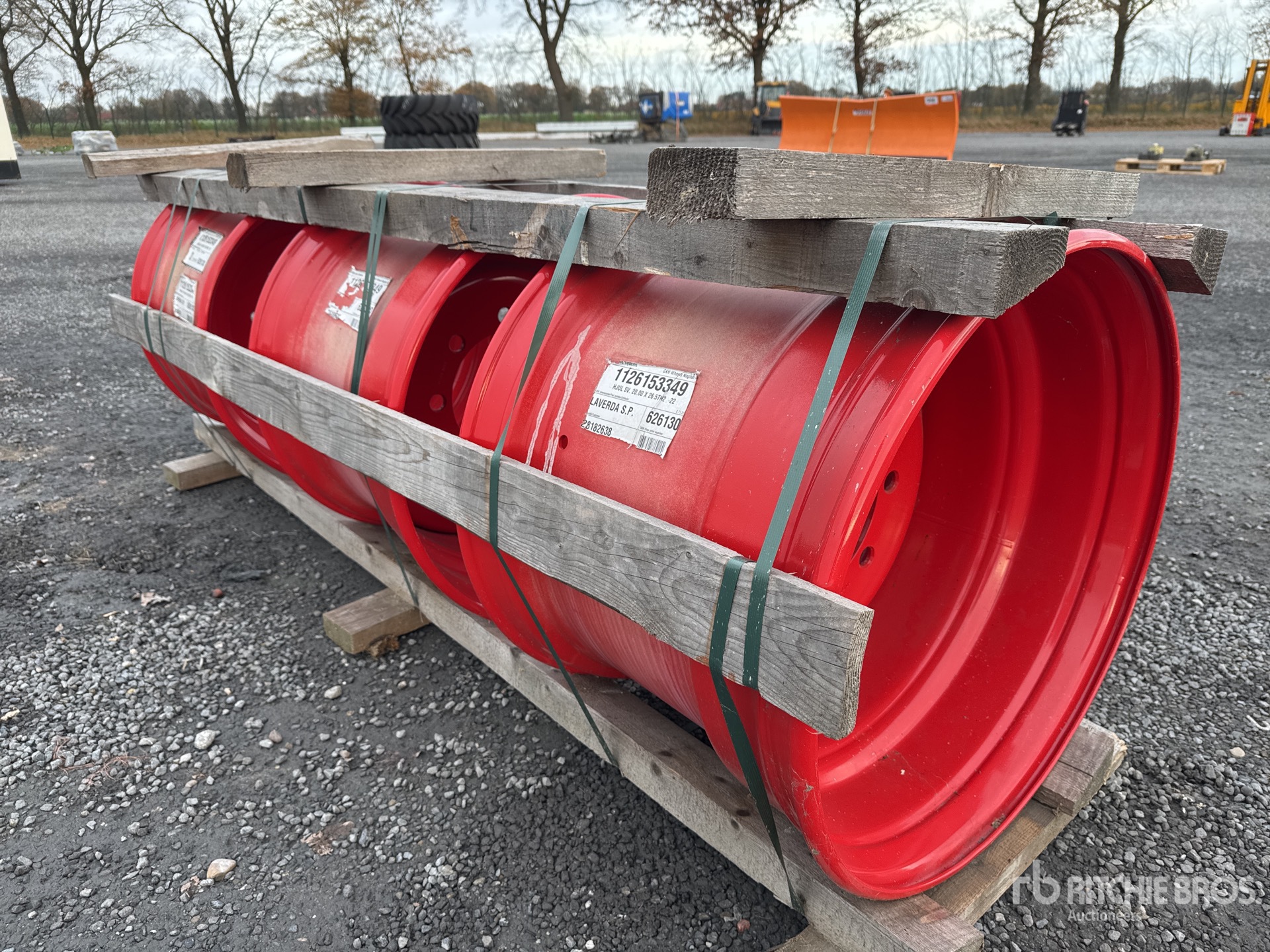 General Appearance with Bild, Ecke vorne links