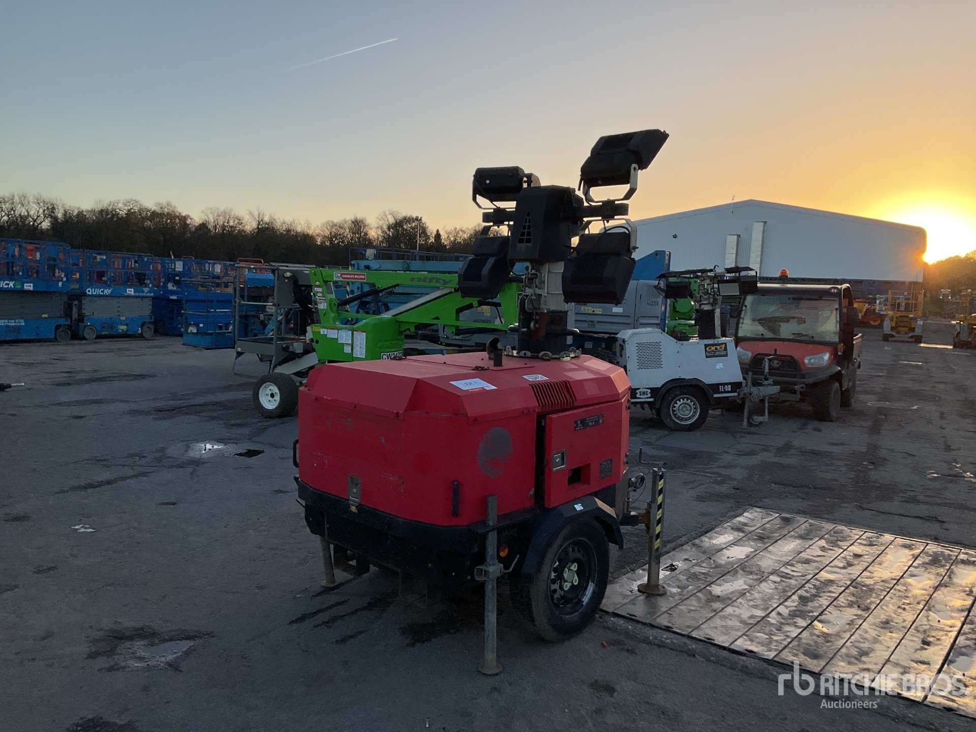 General Appearance with Imagen: esquina trasera derecha