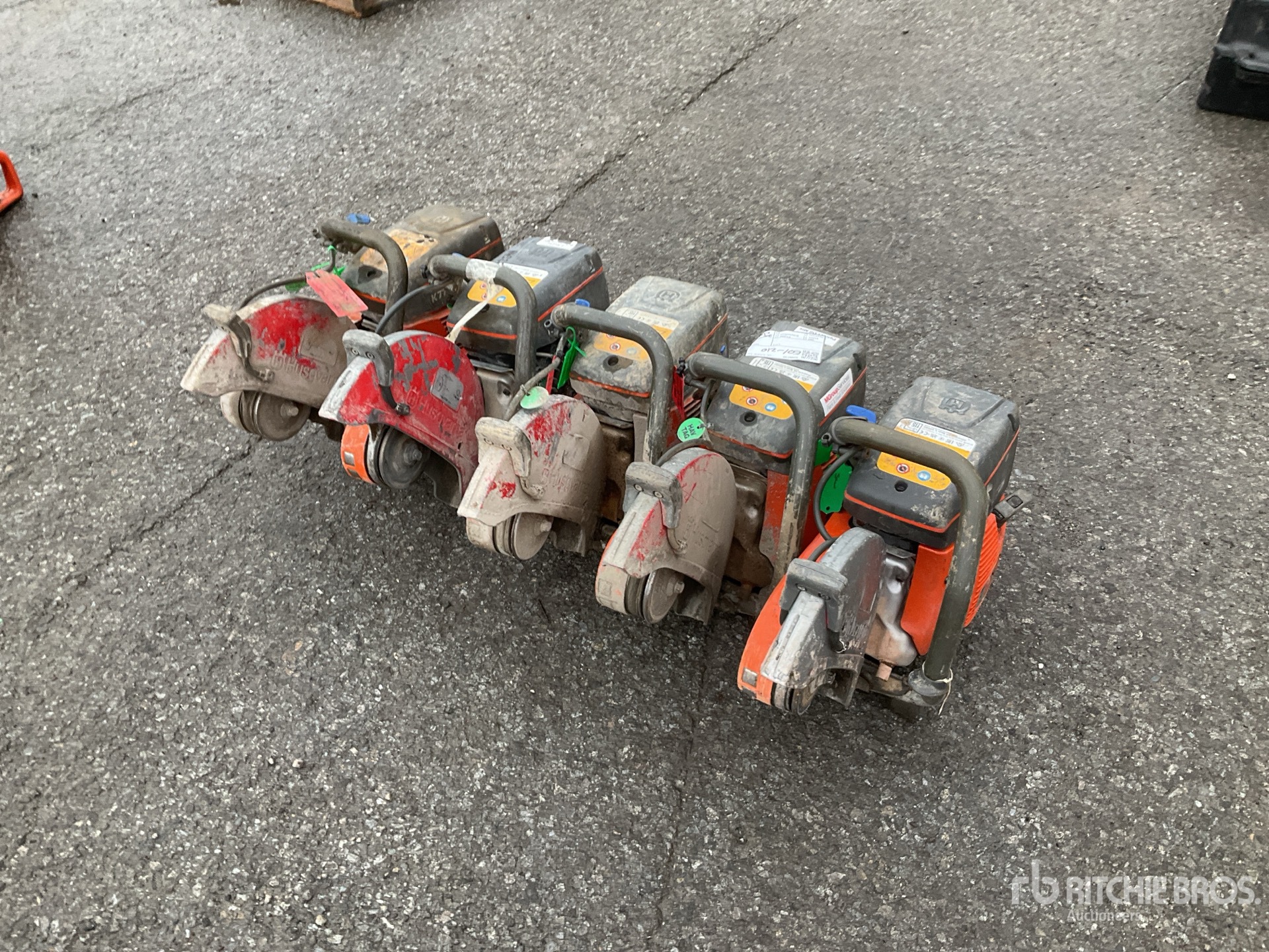 General Appearance with Featured Photo