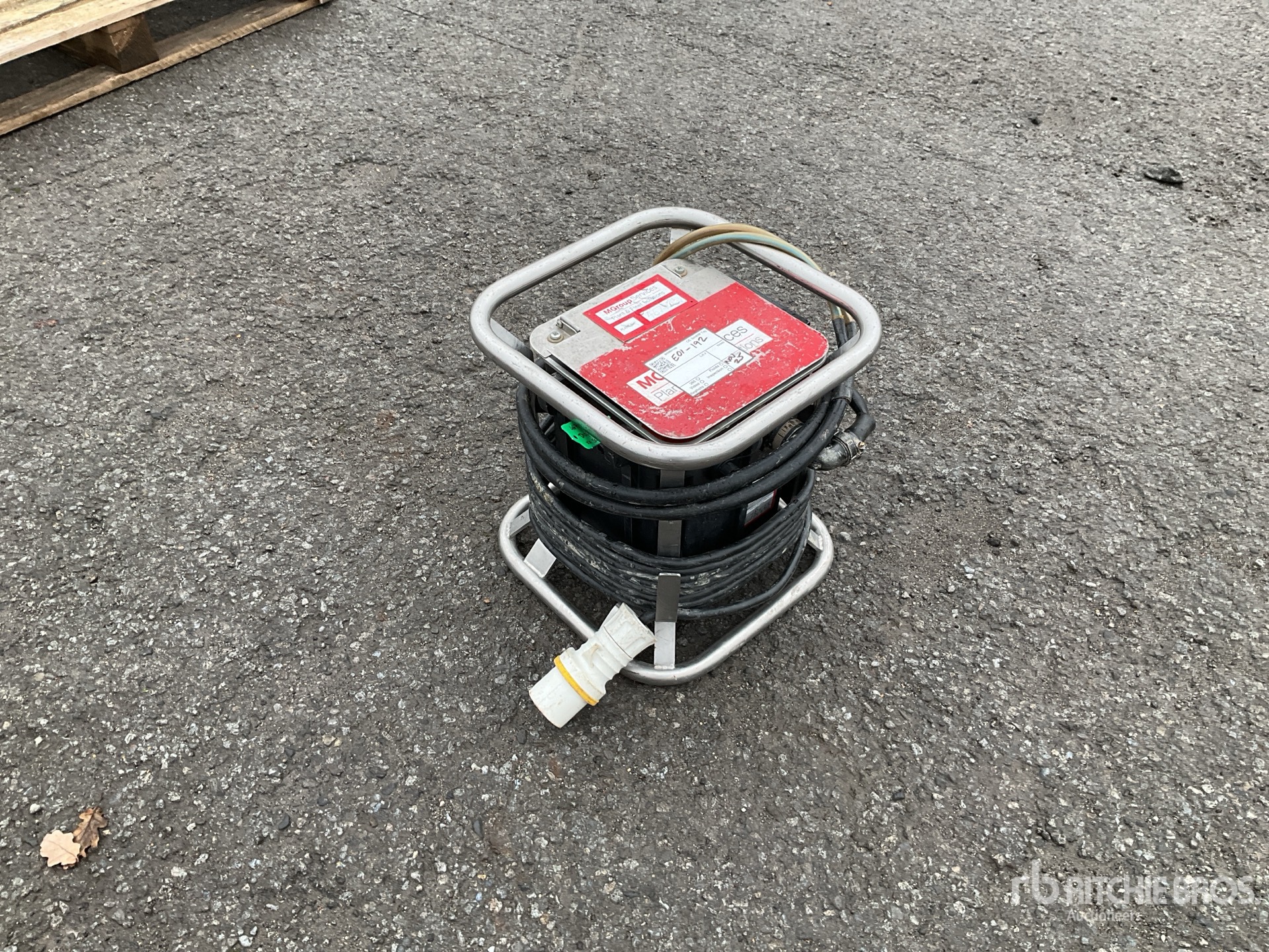 General Appearance with Picture, Right Front Corner