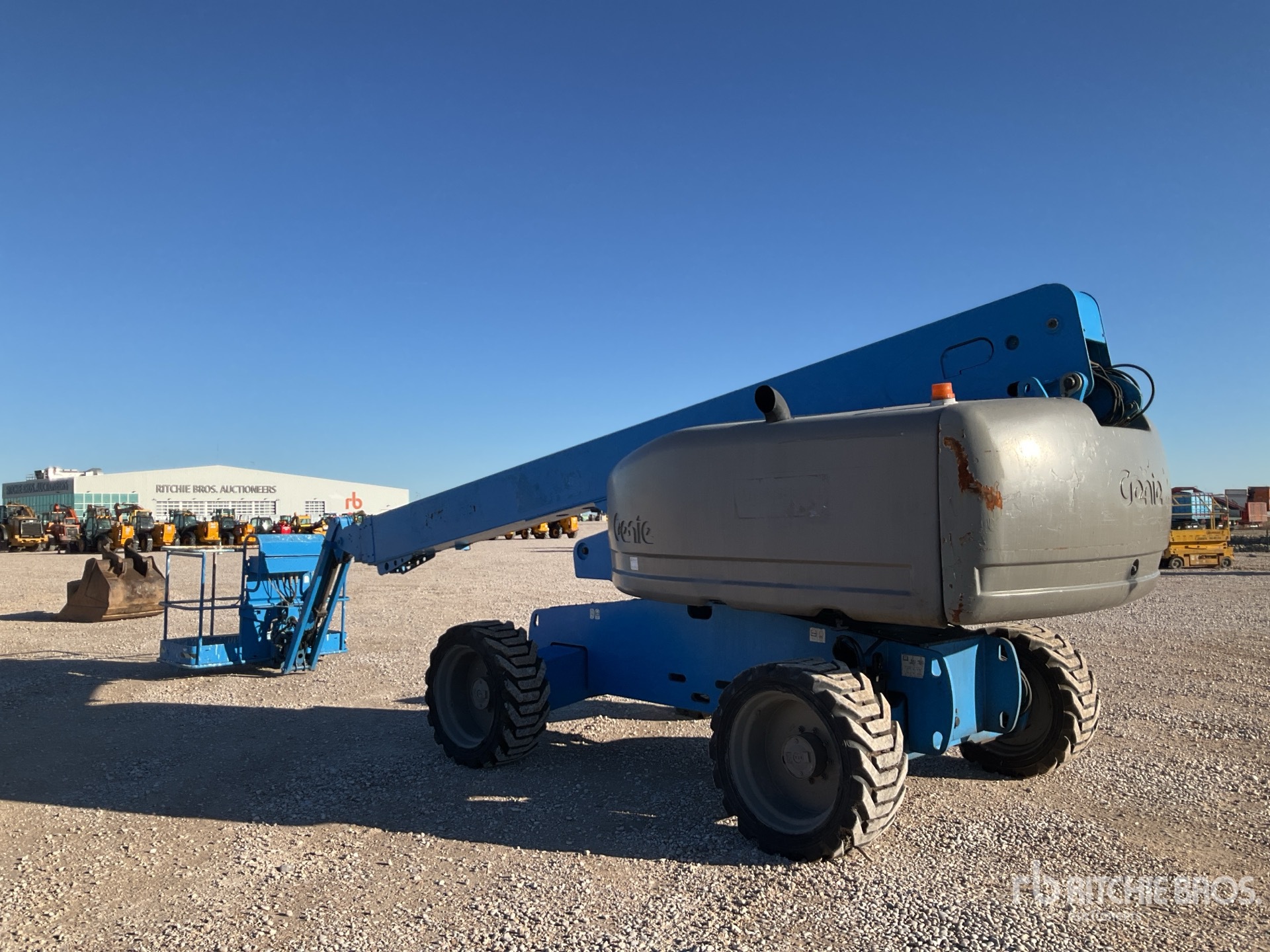 Aspect général with Image, coin avant droit