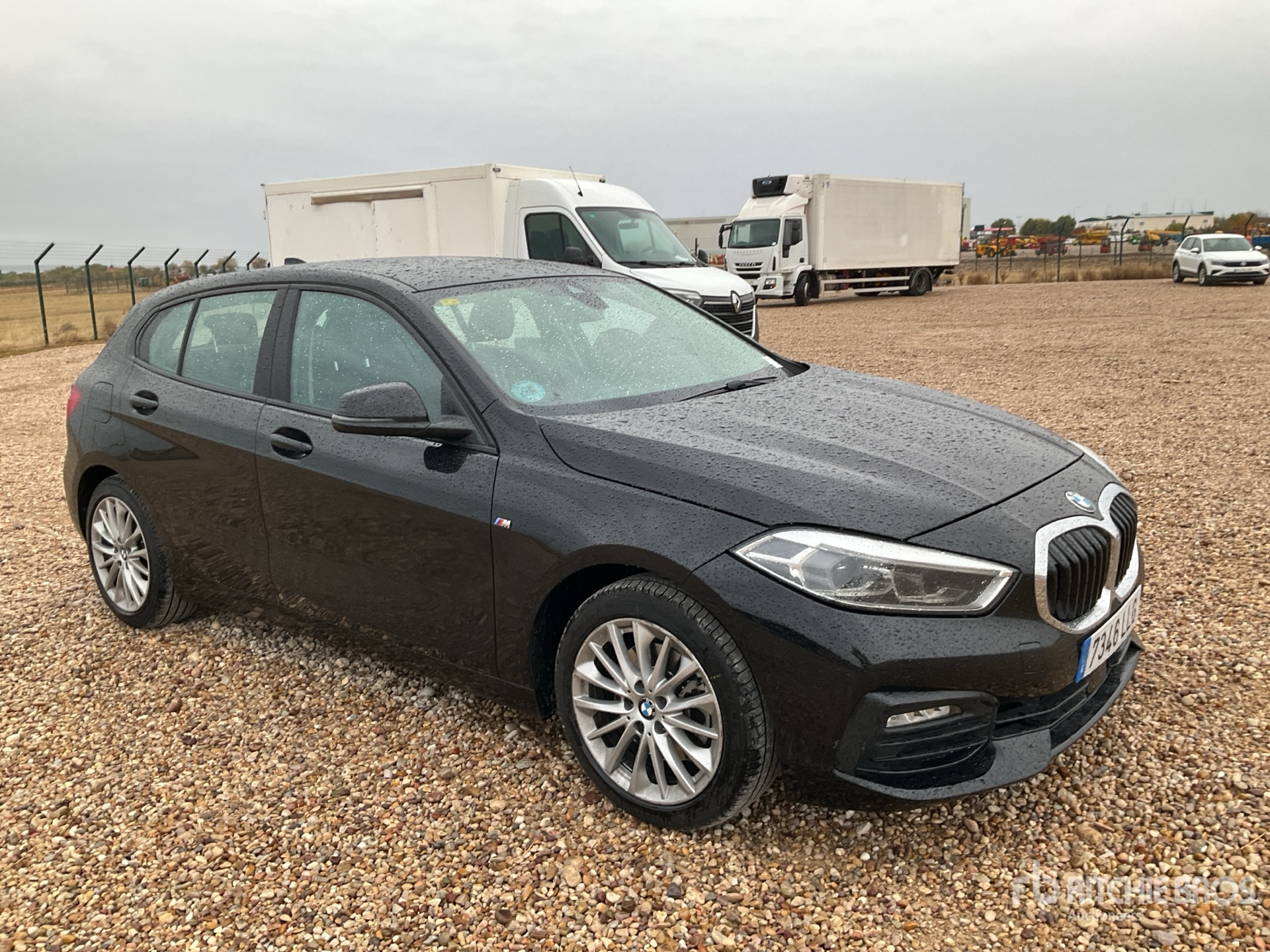 General Appearance with Foto, angolo anteriore destro