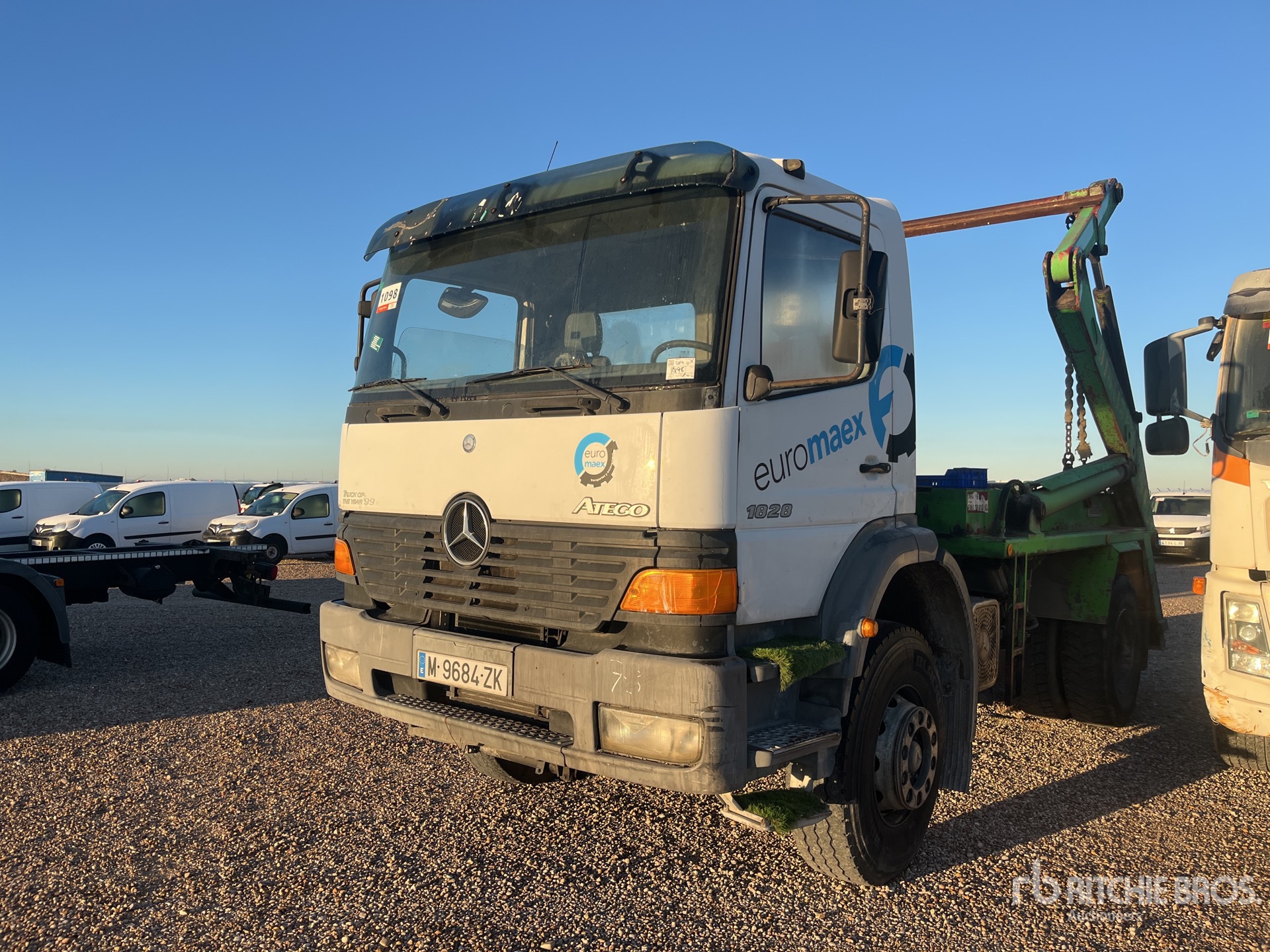 General Appearance with Picture, Left Front Corner