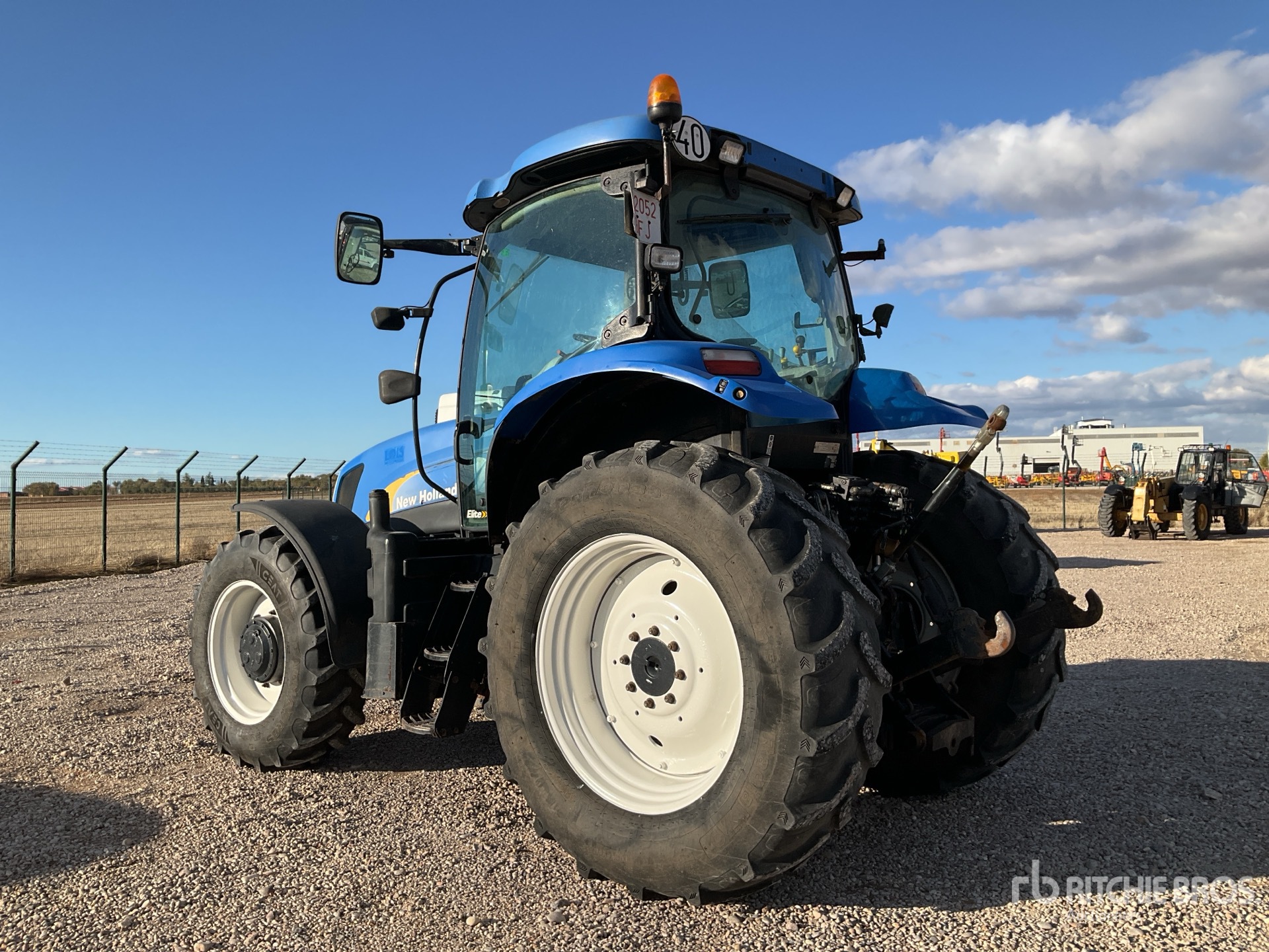 General Appearance with Bild, Ecke hinten links