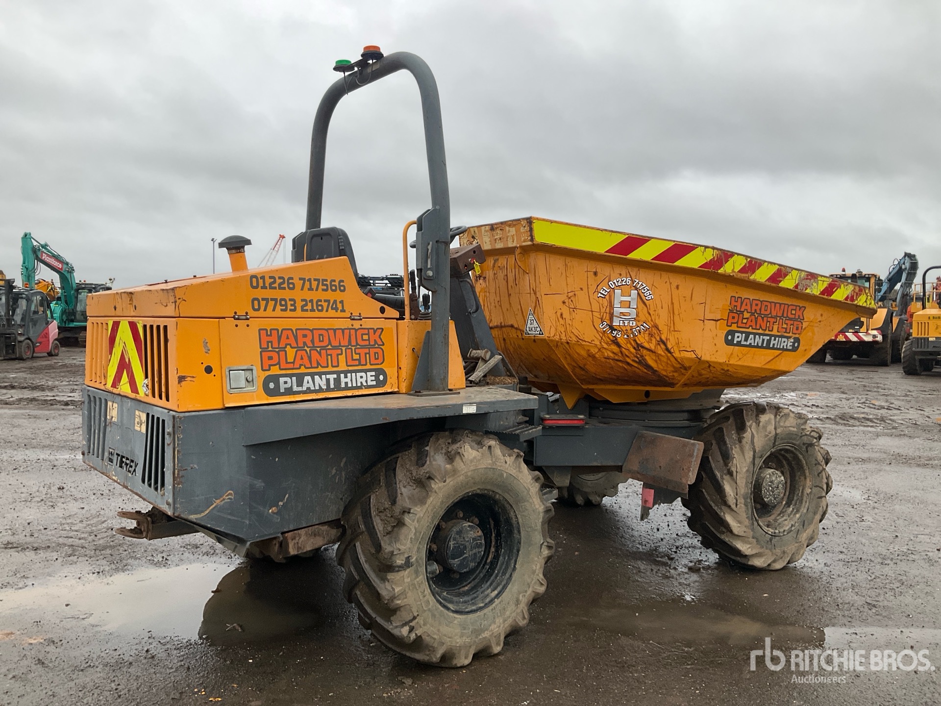 General Appearance with Picture, Right Rear Corner