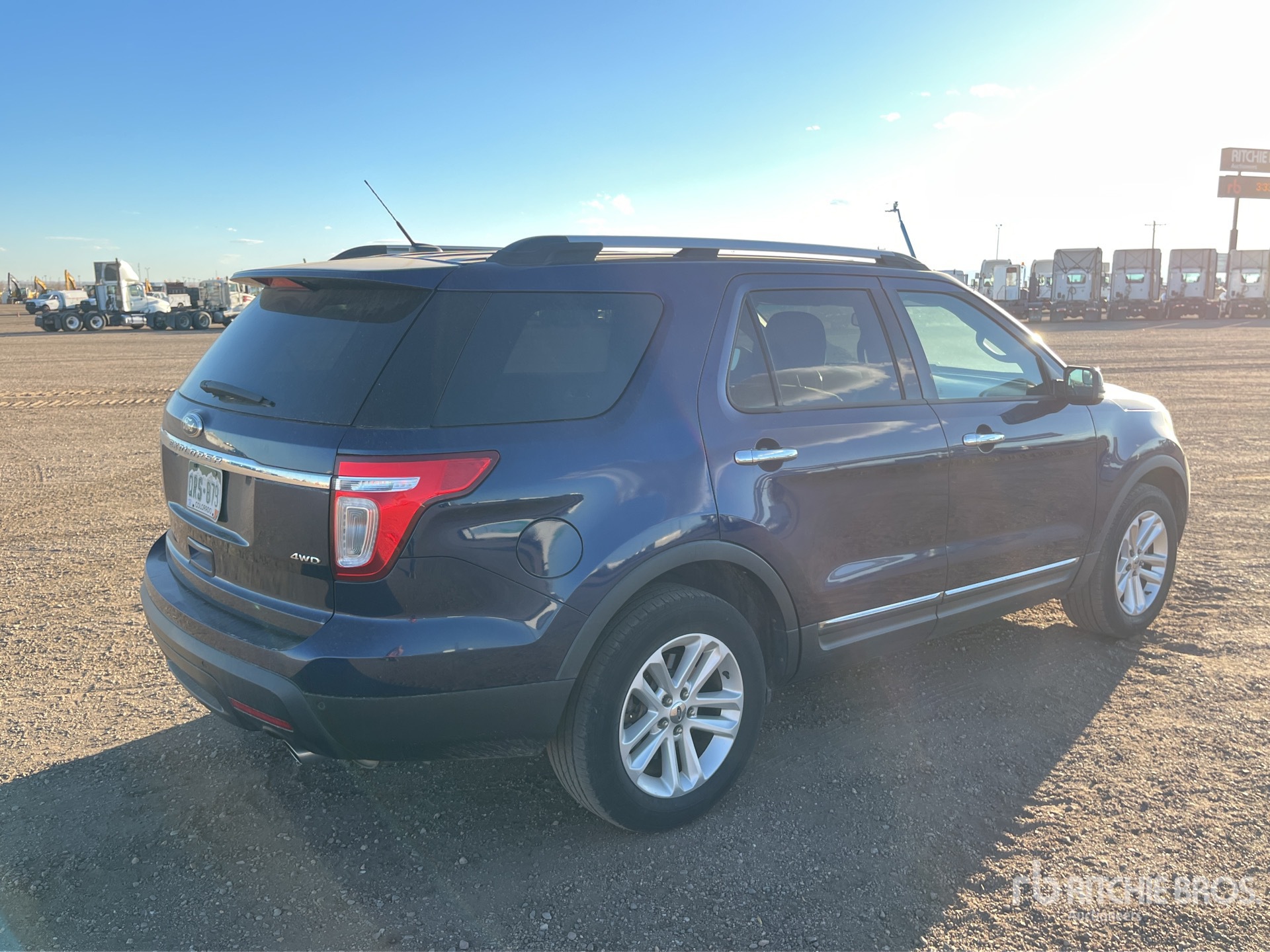 General Appearance with Foto, angolo anteriore sinistro