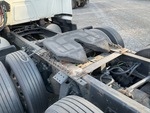 4 Underbody - Truck with 