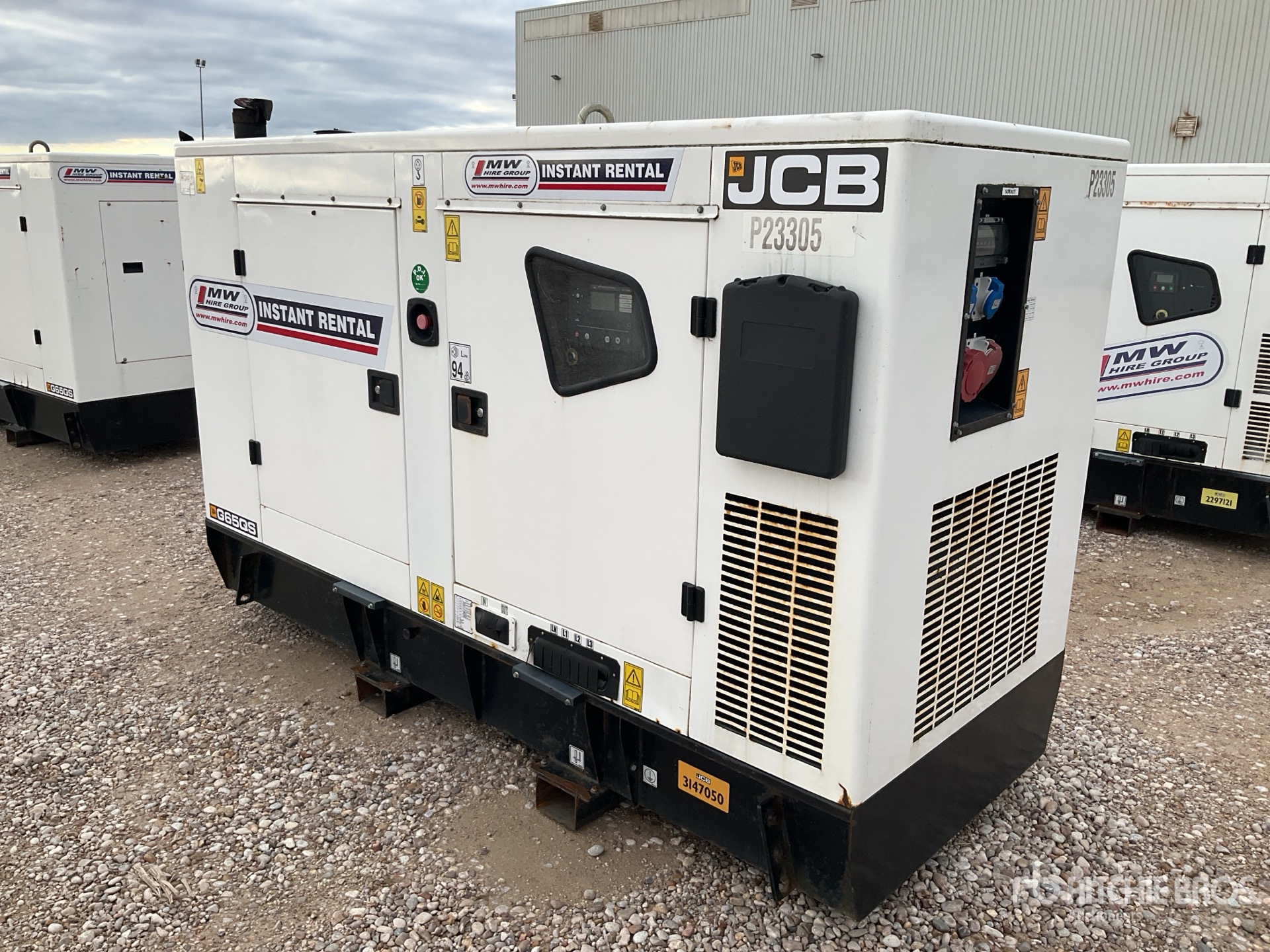 General Appearance with Picture, Right Front Corner