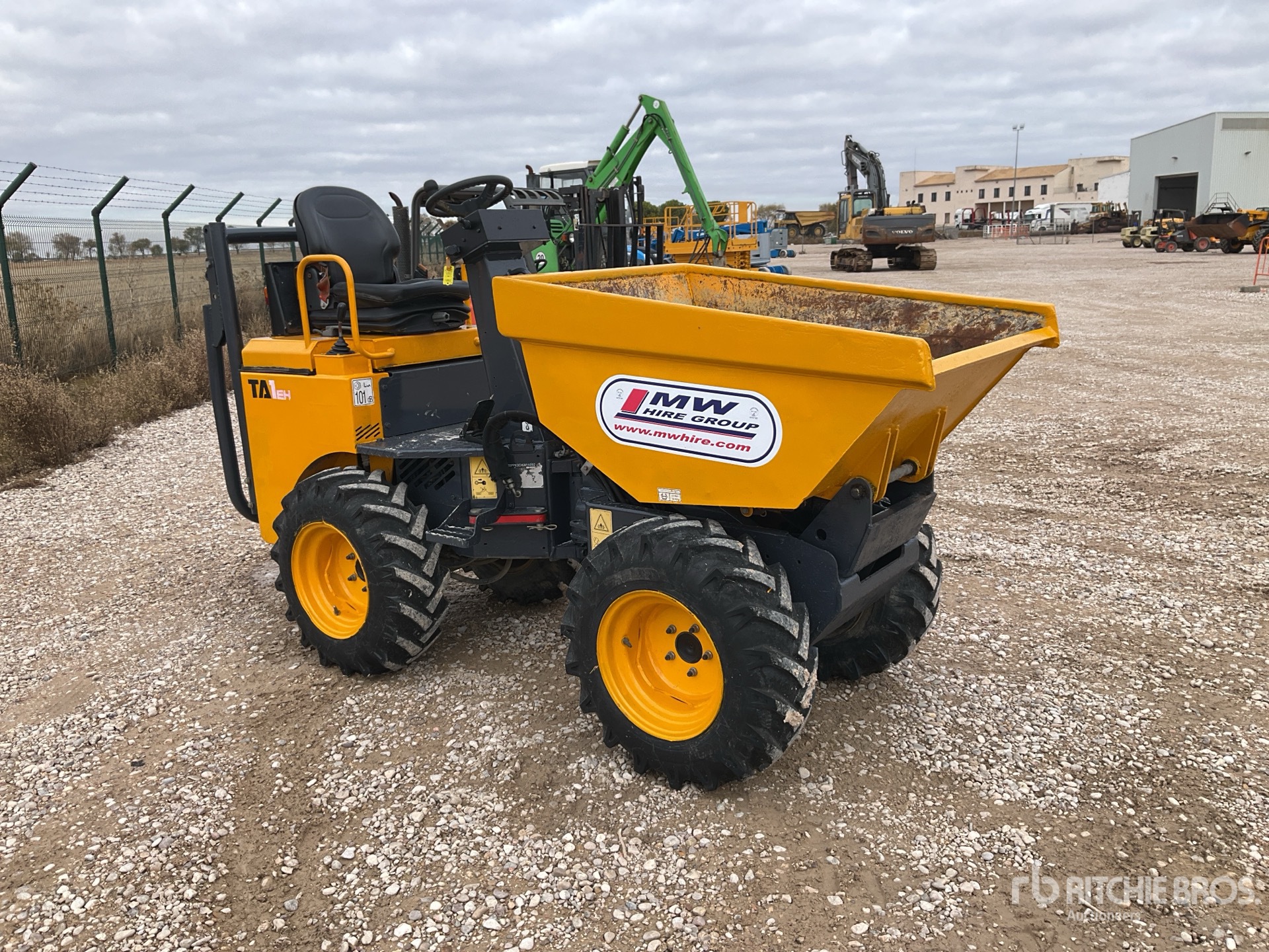 General Appearance with Bild, Ecke vorne rechts