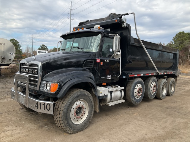 2006 Mack CV713 10x4 Quad/A Dump Truck