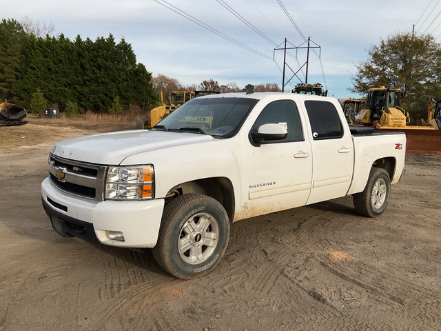 2010 Chevrolet Silverado 1500 LTZ 4x4 Crew Cab Pickup