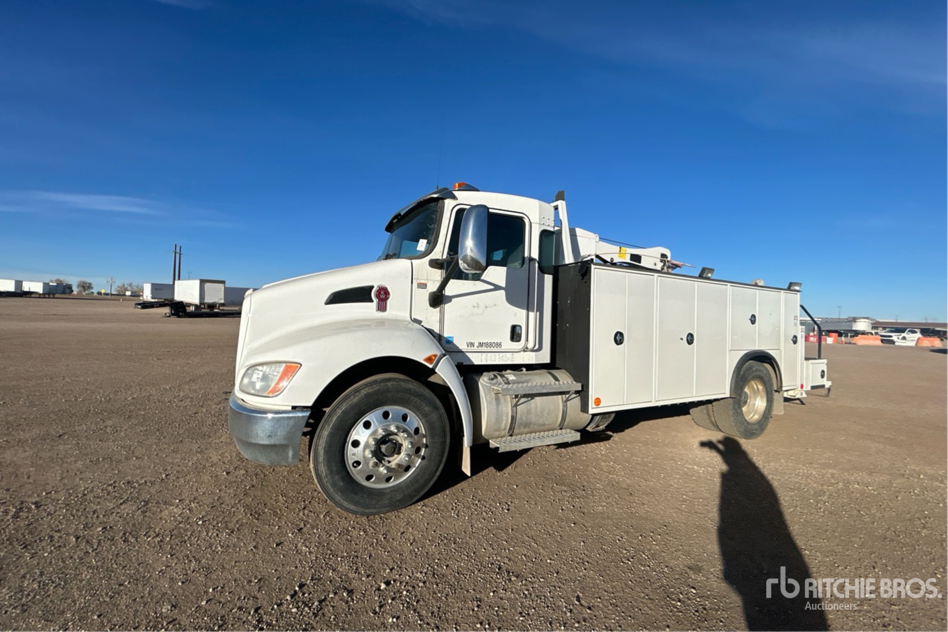 General Appearance with Picture, Left Front Corner