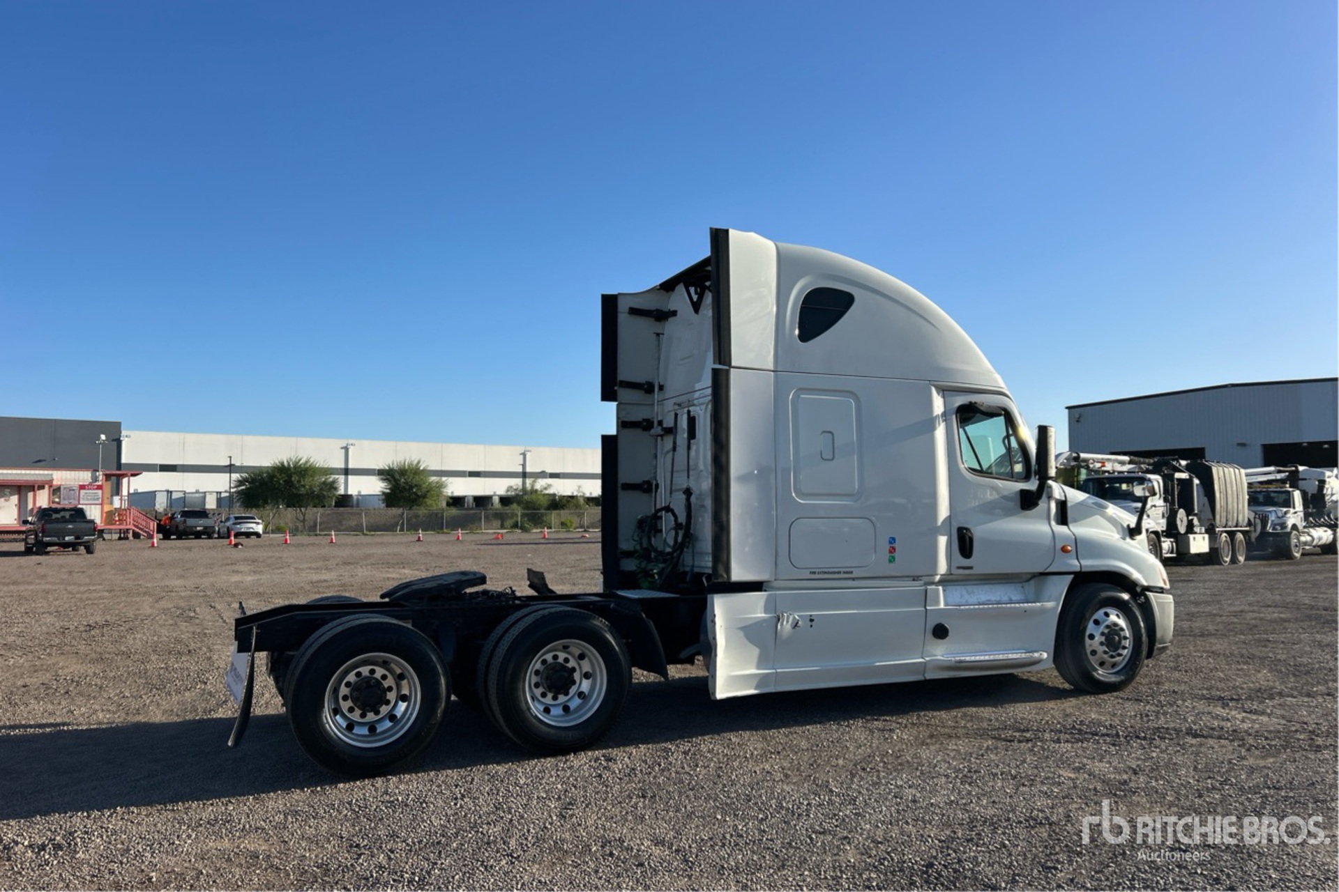 General Appearance with Zdjęcie, prawy dolny róg