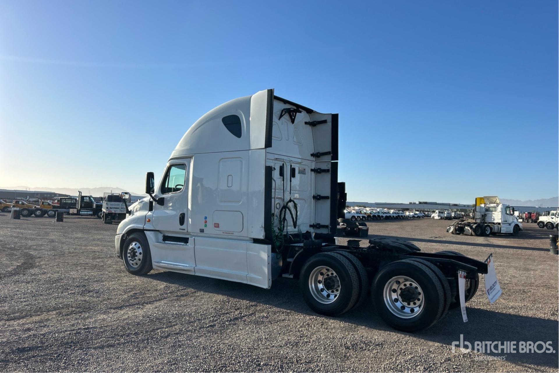 General Appearance with Zdjęcie, lewy dolny róg