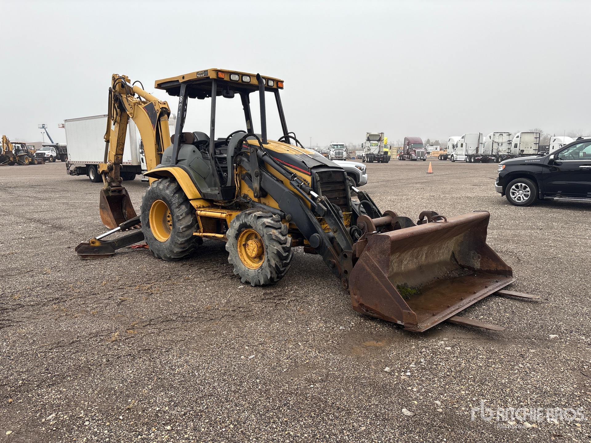 General Appearance with Picture, Right Front Corner