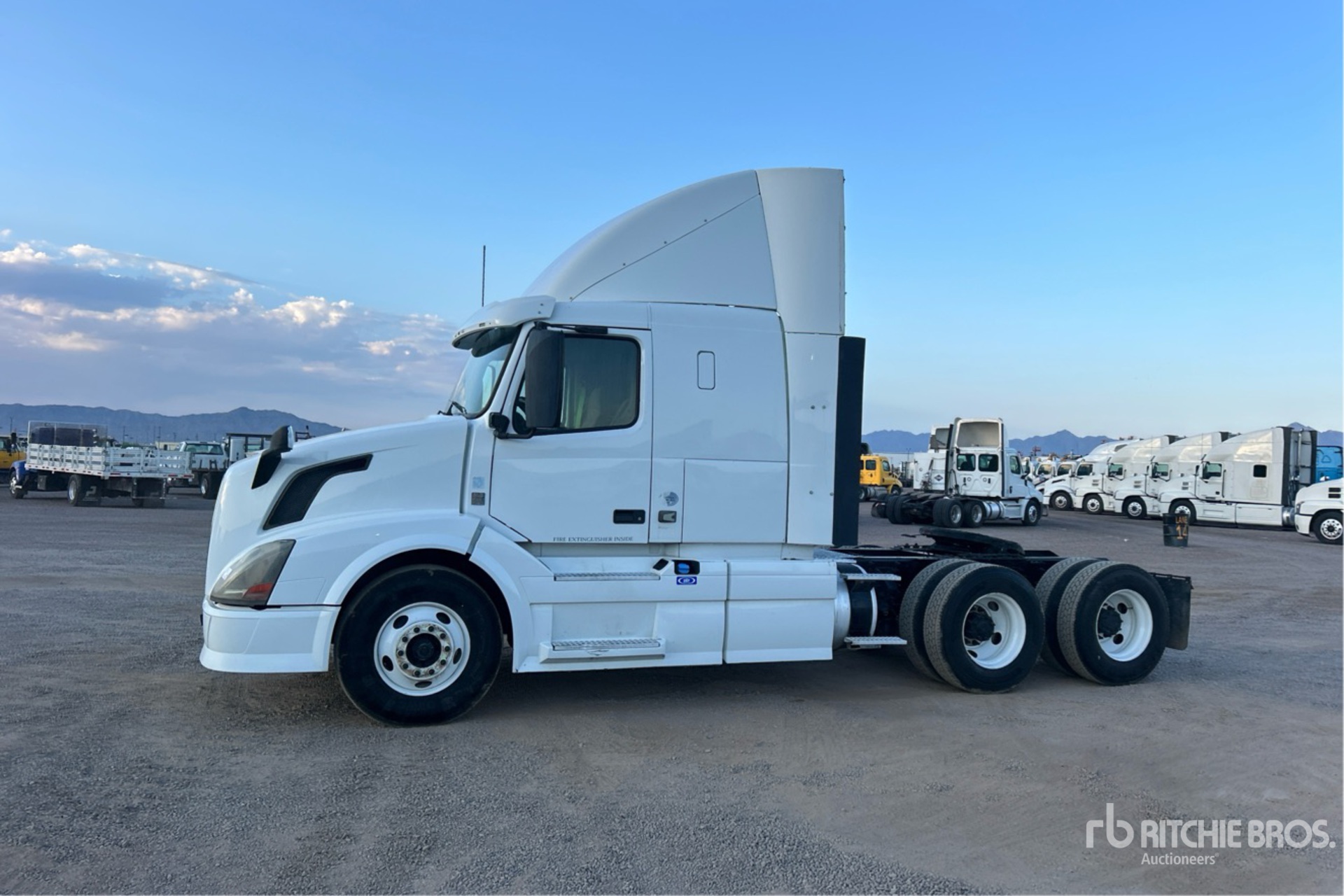 General Appearance with Image, coin avant gauche