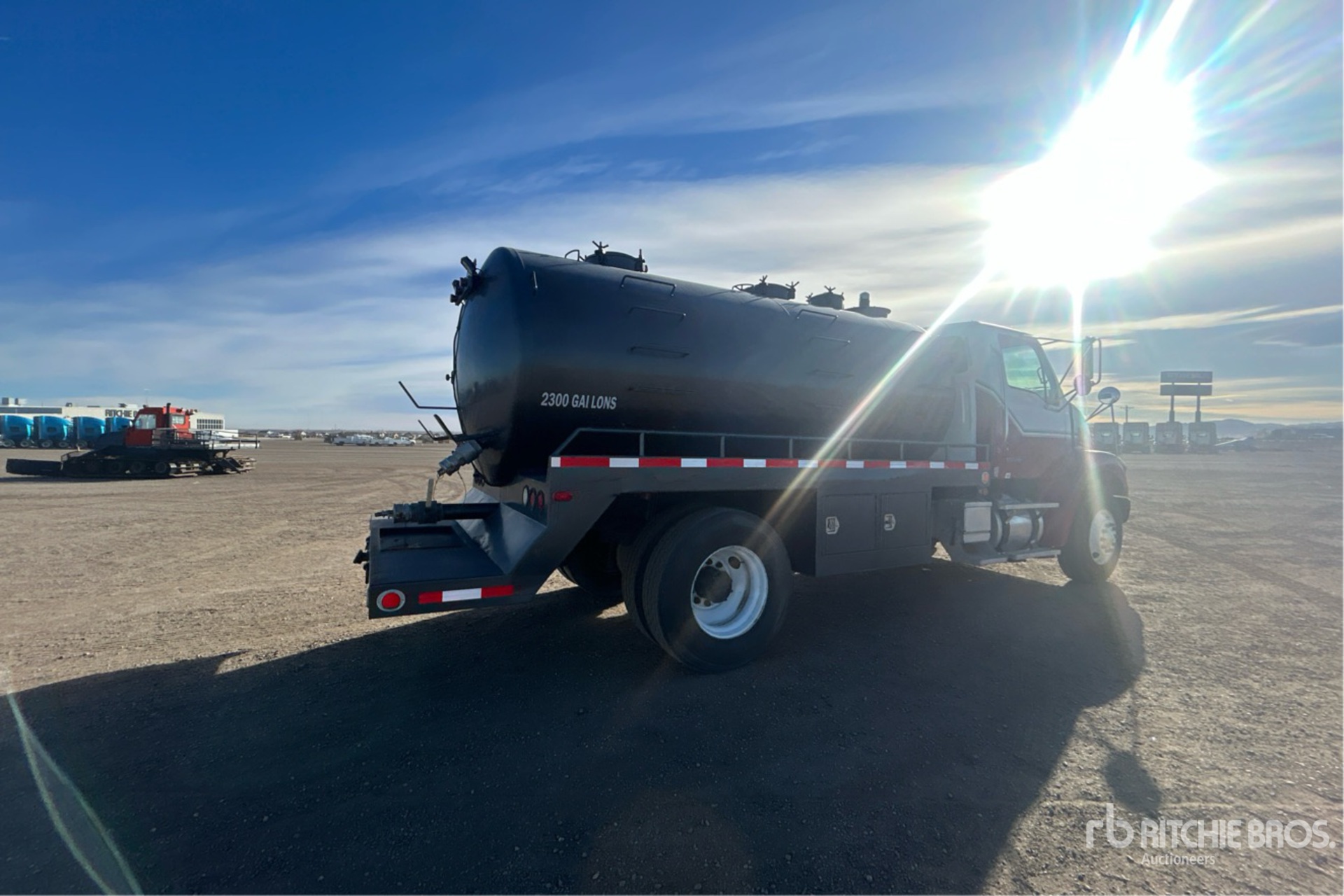 General Appearance with Imagen: esquina trasera derecha