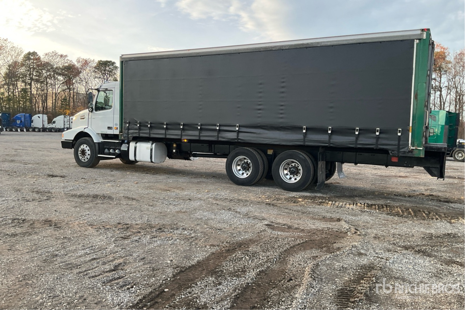 General Appearance with Imagen: esquina trasera izquierda