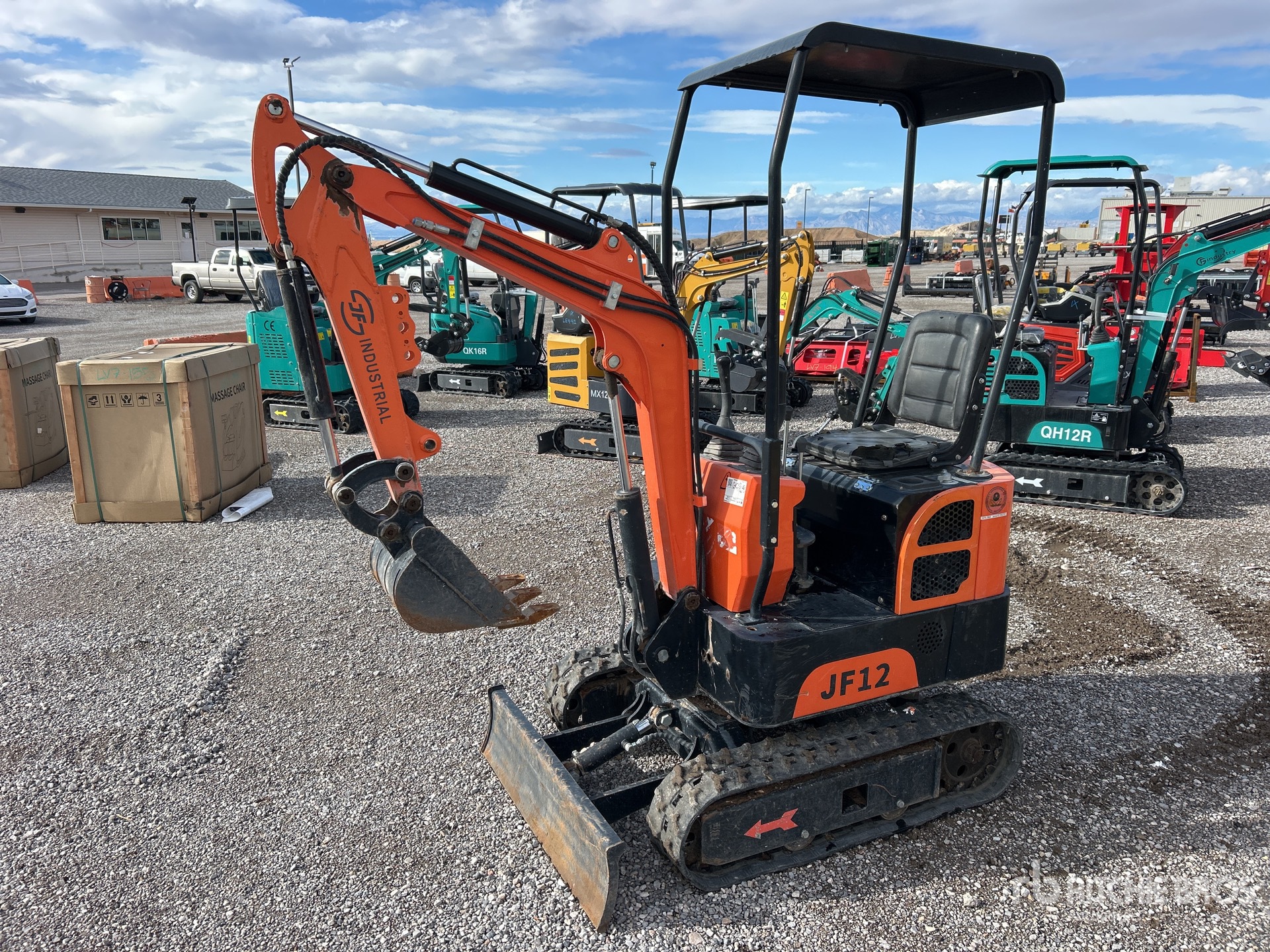 General Appearance with Picture, Left Front Corner