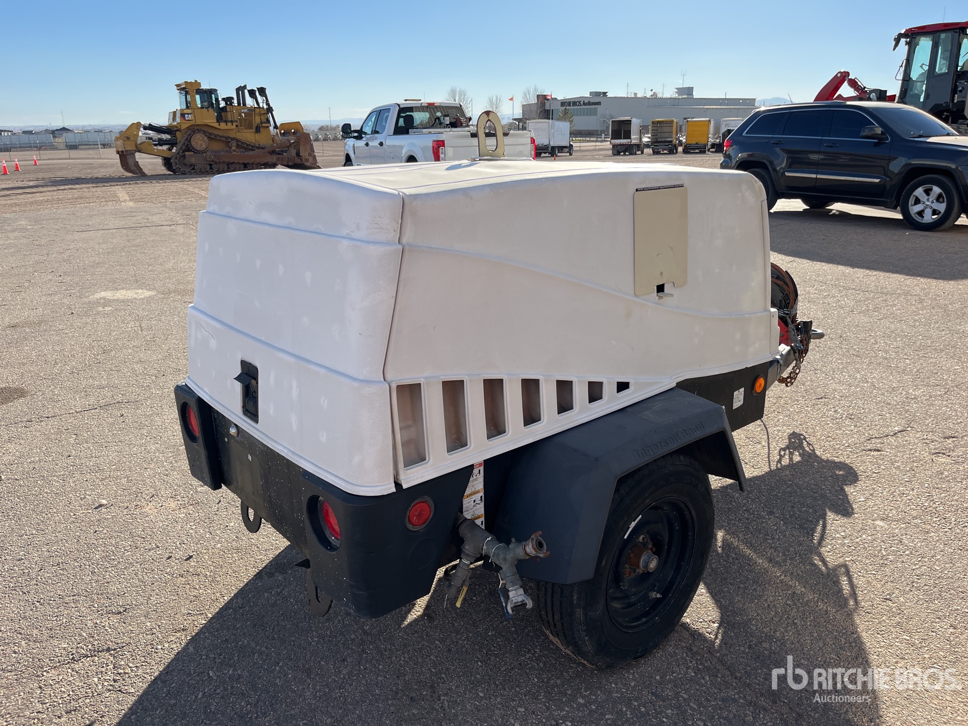 General Appearance with Imagen: esquina trasera derecha