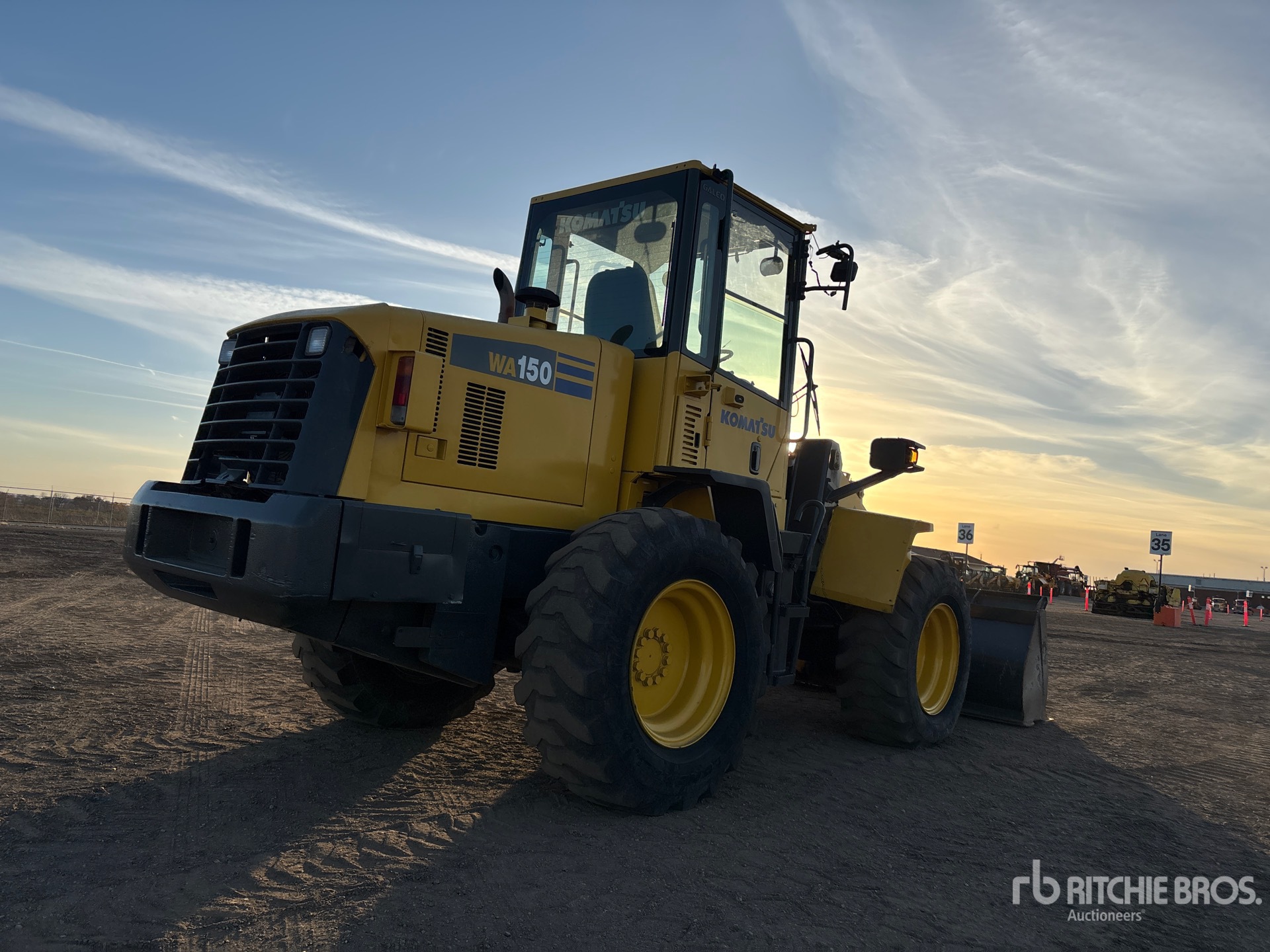 General Appearance with Imagen: esquina trasera derecha