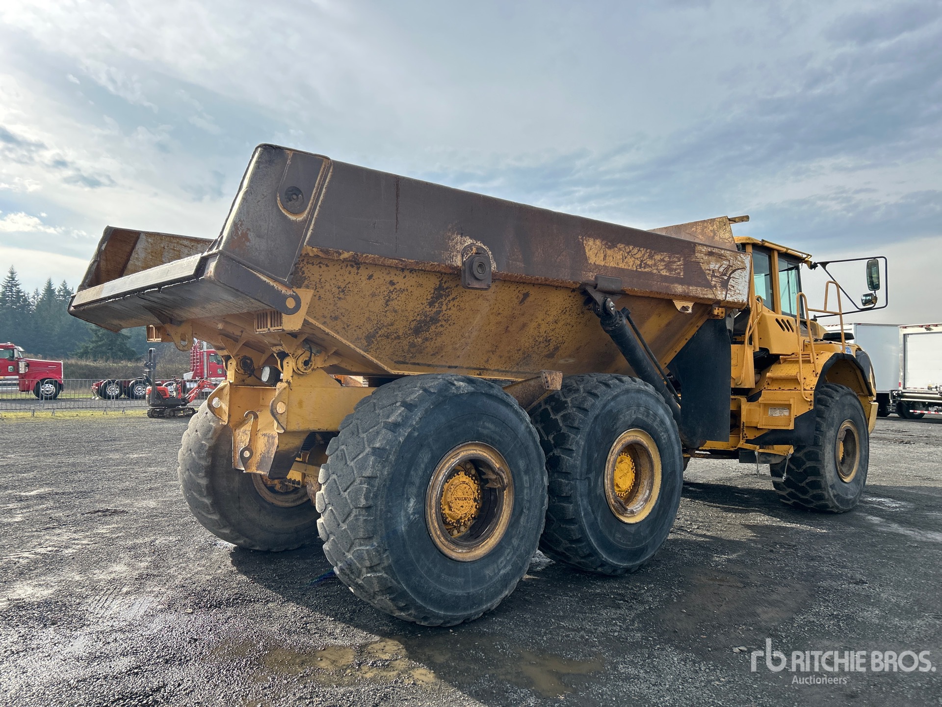 General Appearance with Imagen: esquina trasera derecha