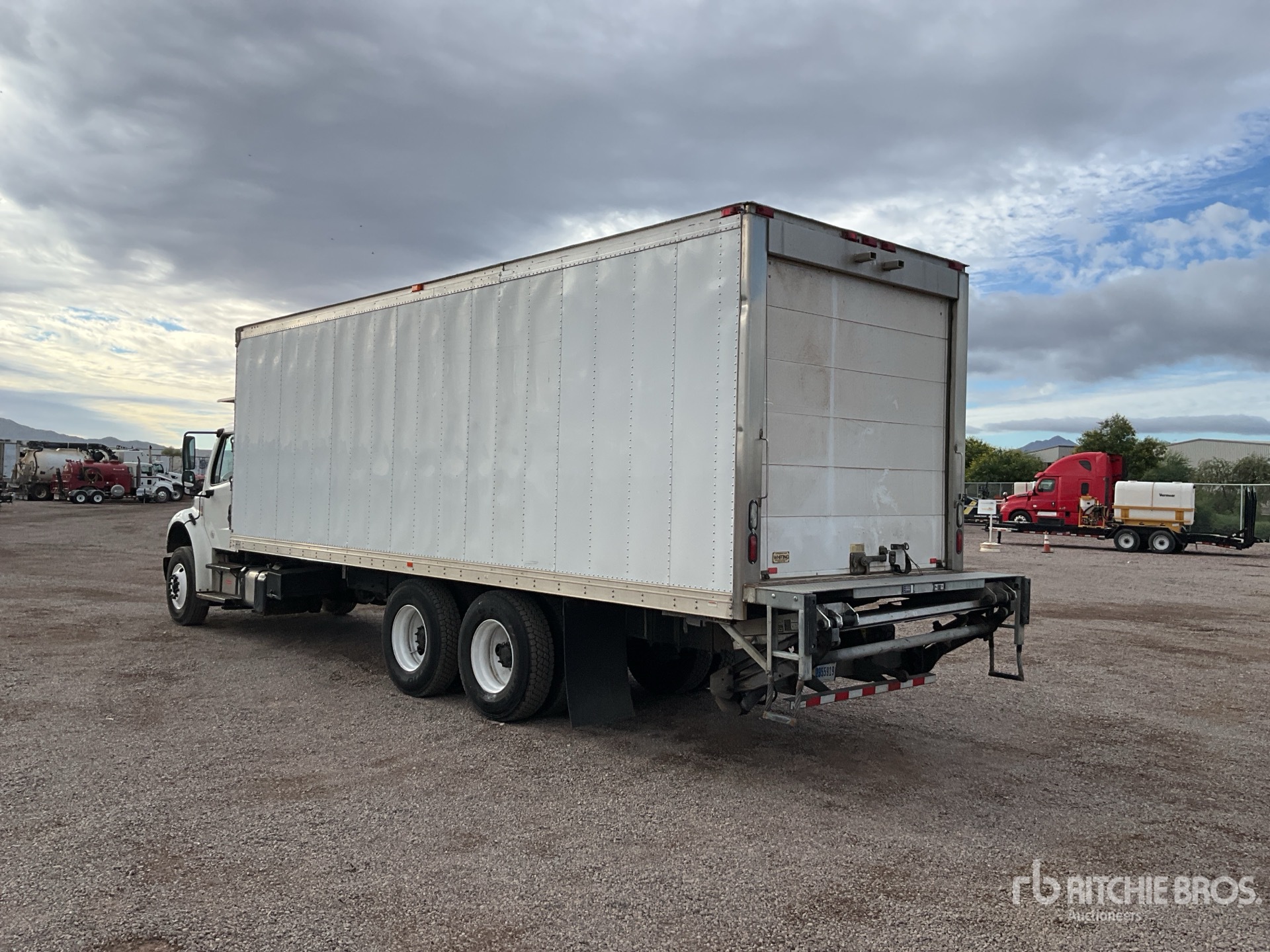 General Appearance with Image, coin arrière gauche