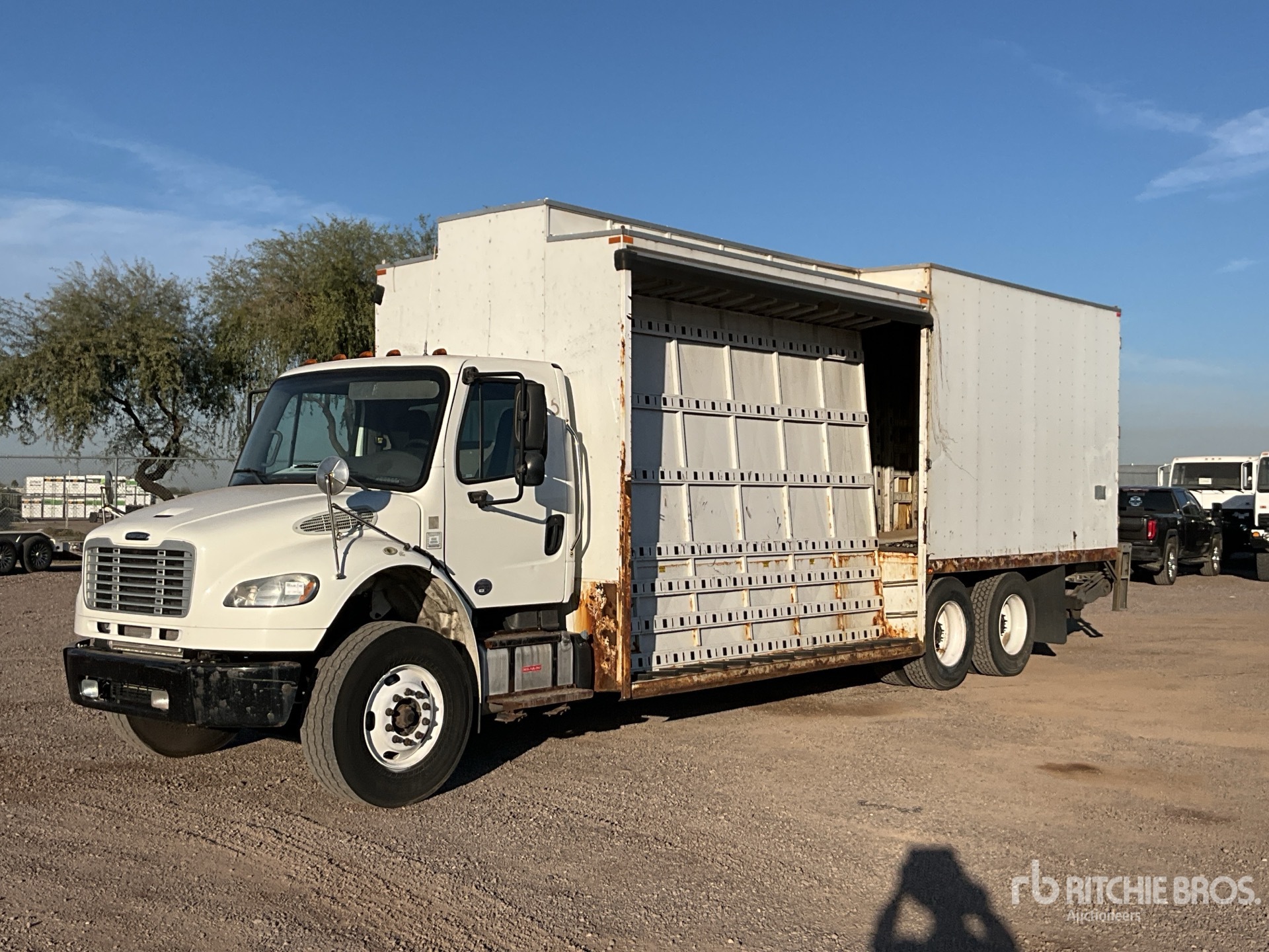 General Appearance with Featured Photo