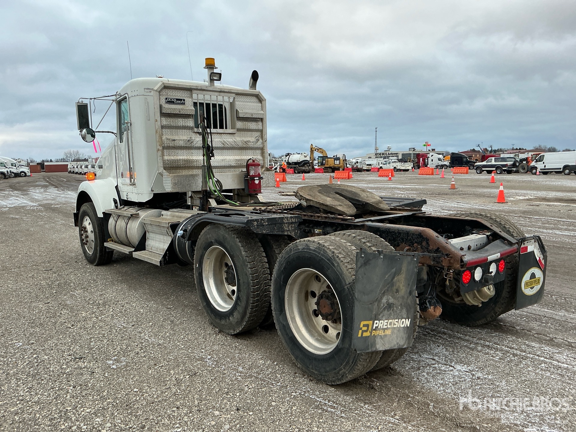 General Appearance with Foto, angolo posteriore sinistro