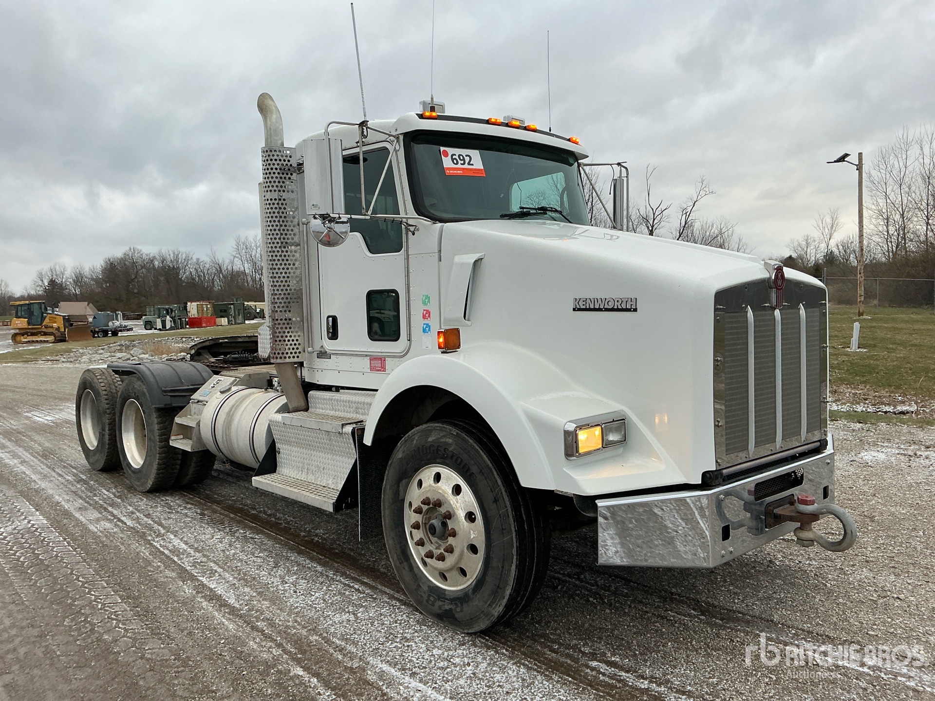 General Appearance with Foto, angolo anteriore destro