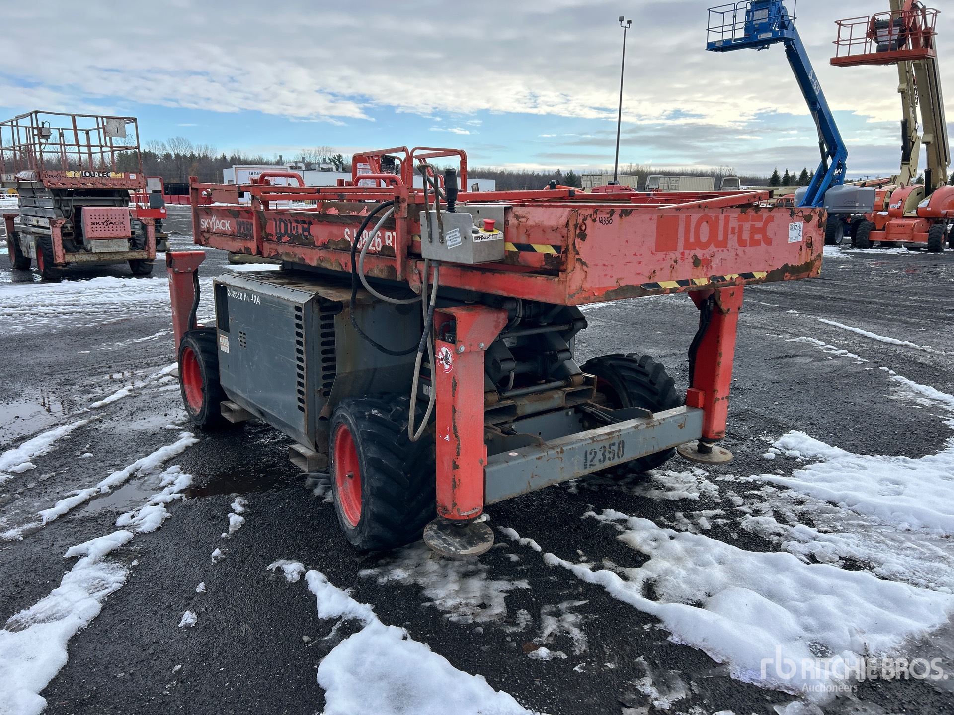 General Appearance with Image, coin avant droit