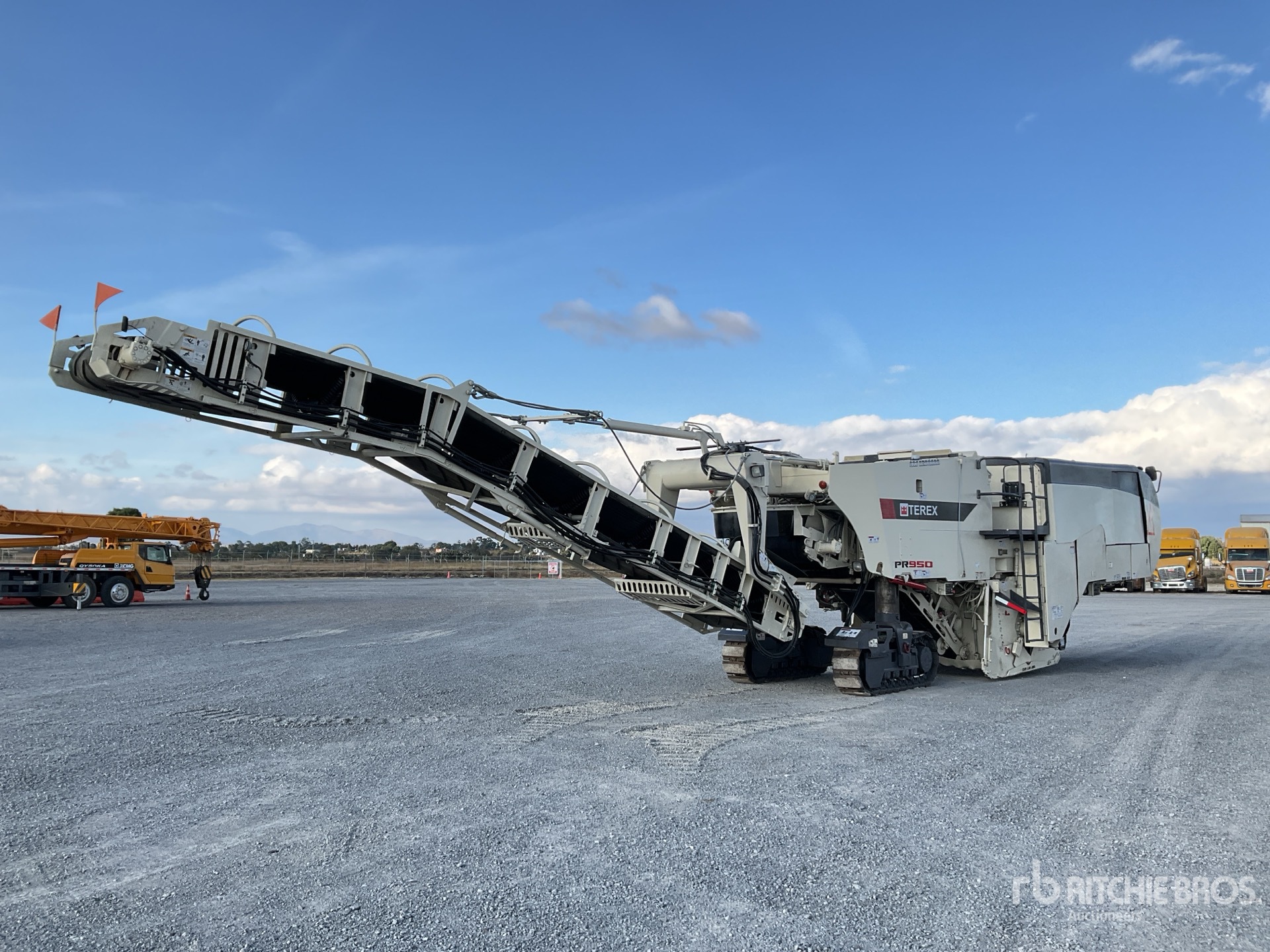 General Appearance with Featured Photo