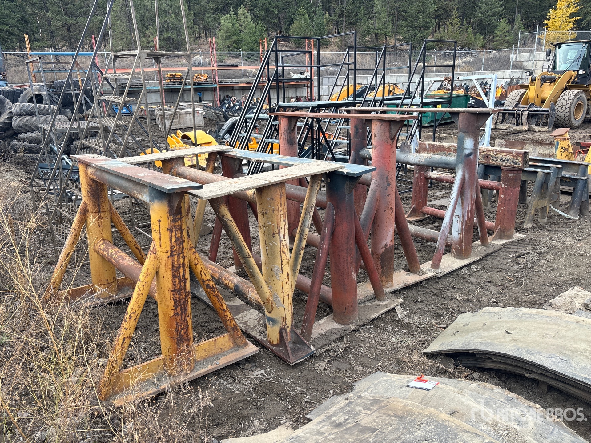 General Appearance with Bild, Ecke hinten rechts