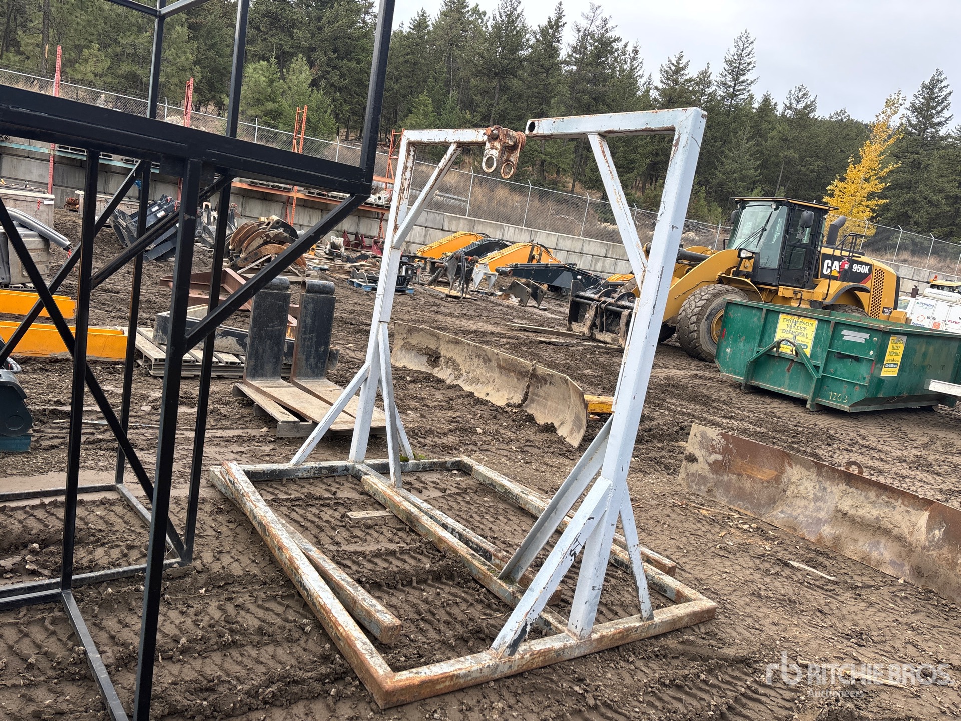 General Appearance with Bild, Ecke hinten rechts