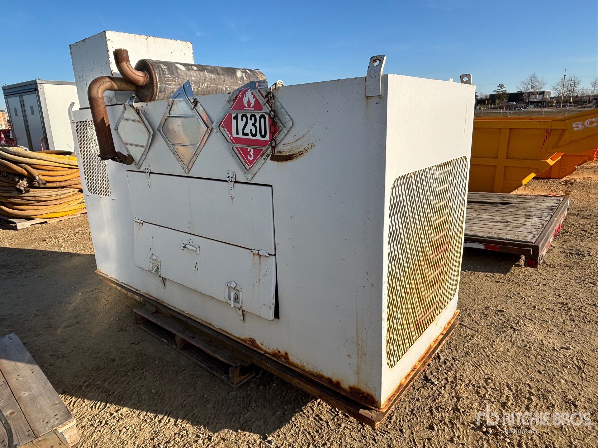 General Appearance with Picture, Left Rear Corner