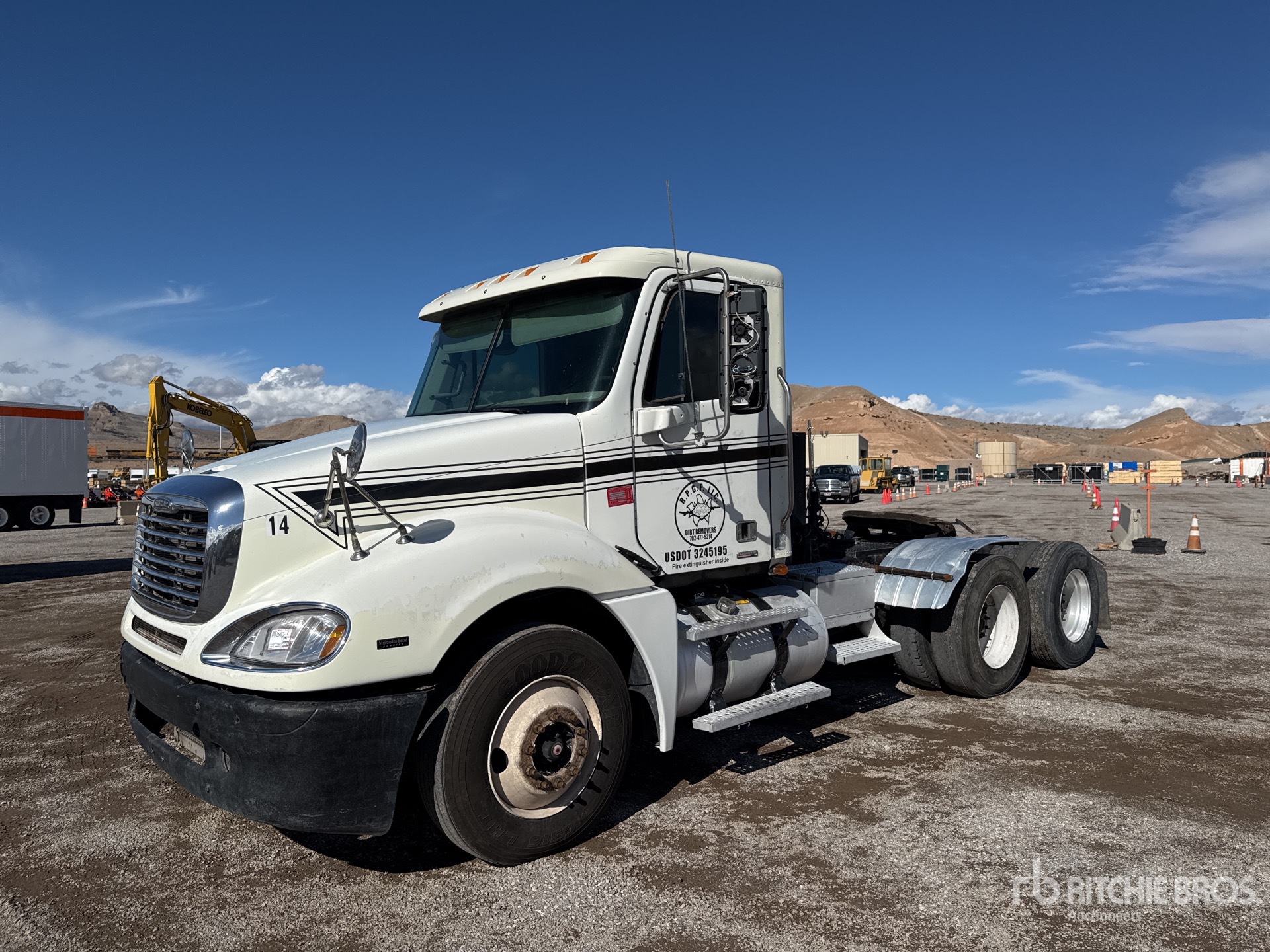 General Appearance with Image, coin avant gauche