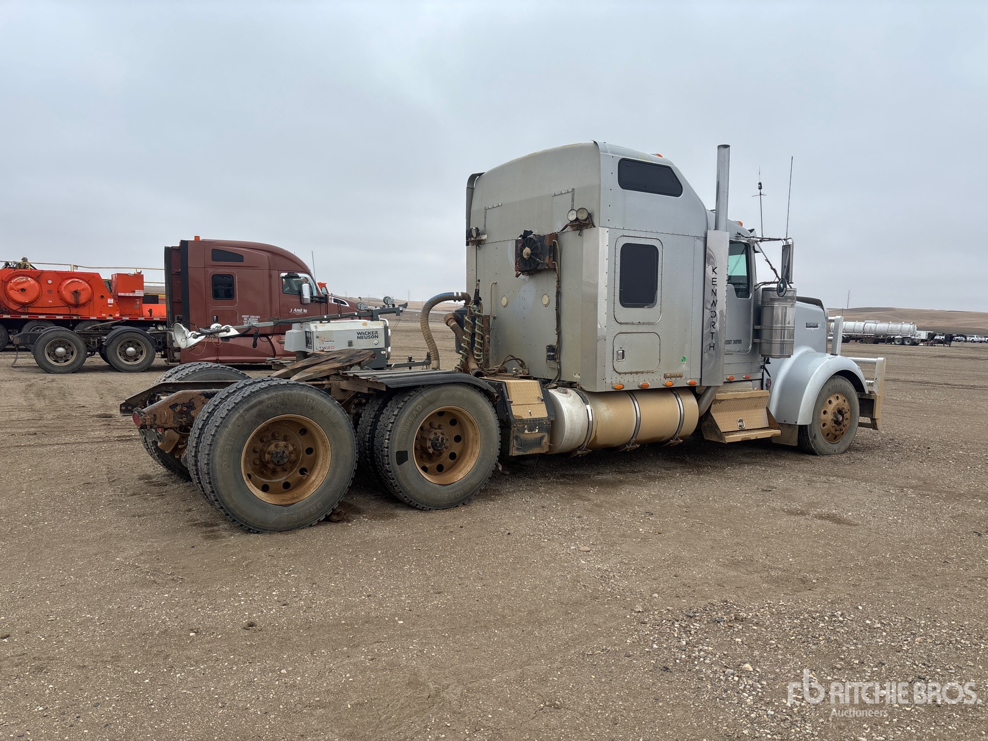 General Appearance with Image, coin arrière droit