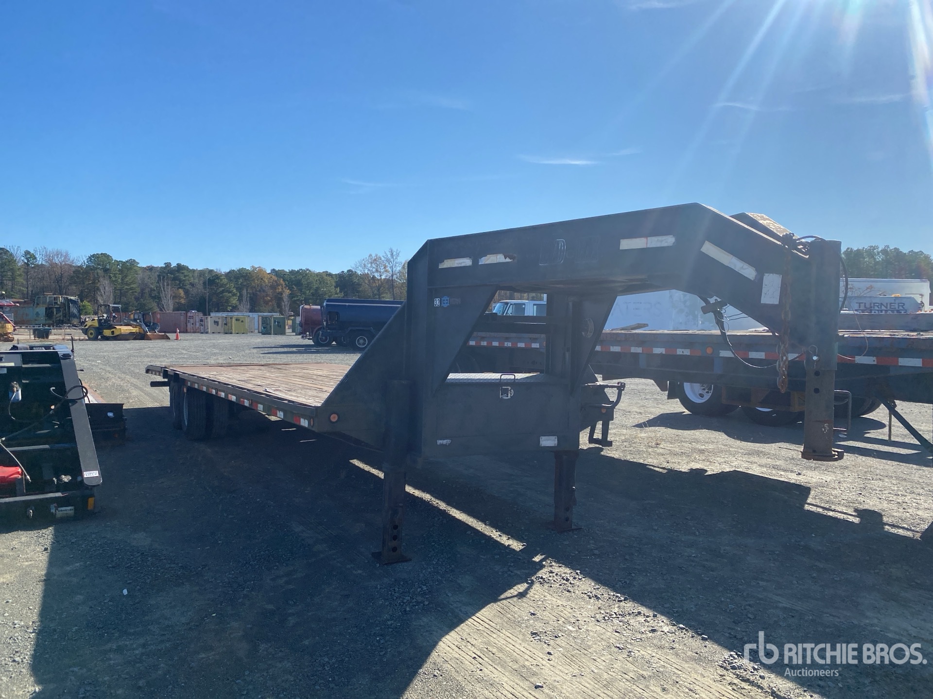 Aspect général with Image, coin avant droit